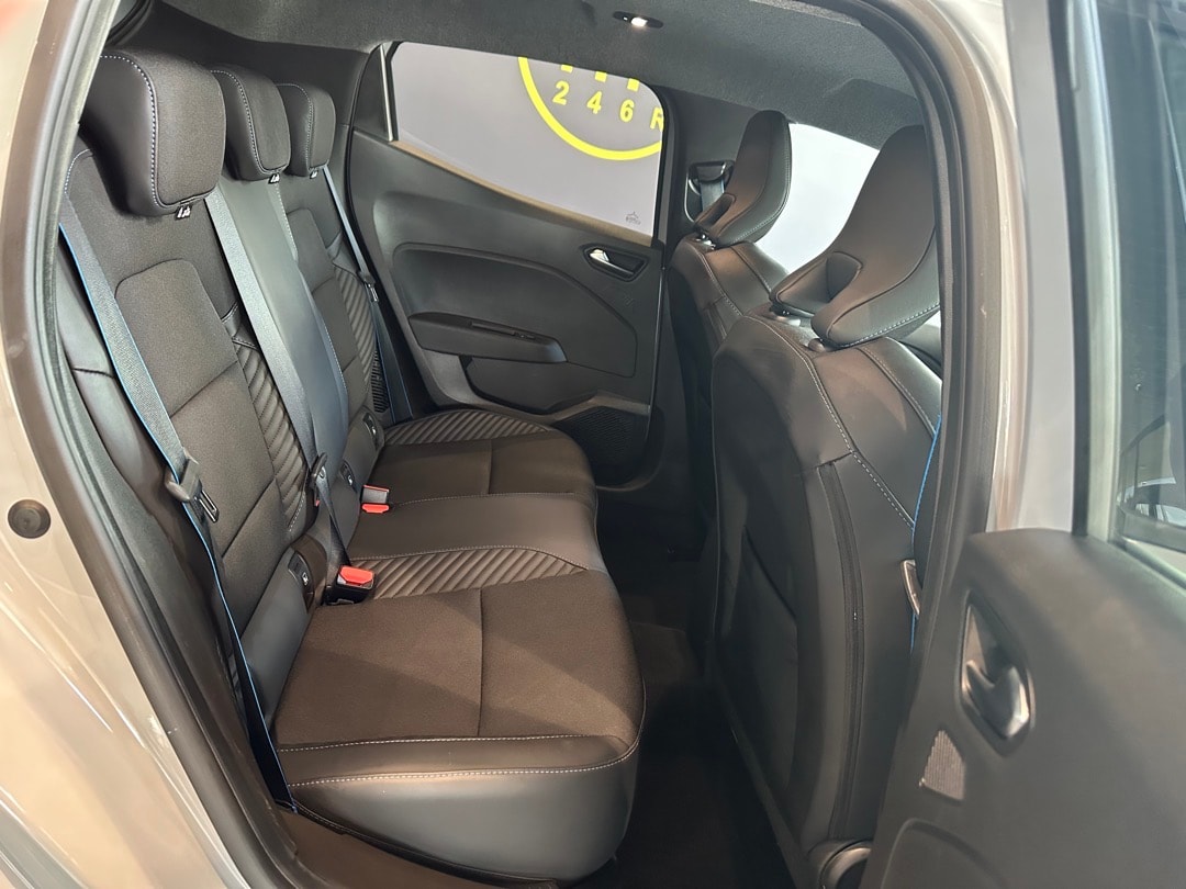 RENAULT Clio 1.6 E-Tech Esprit Alpine-image-20
