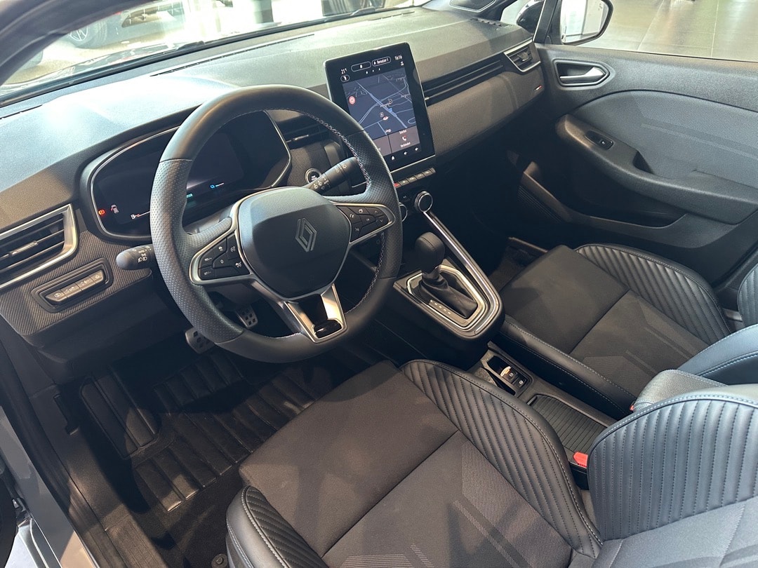 RENAULT Clio 1.6 E-Tech Esprit Alpine-image-10