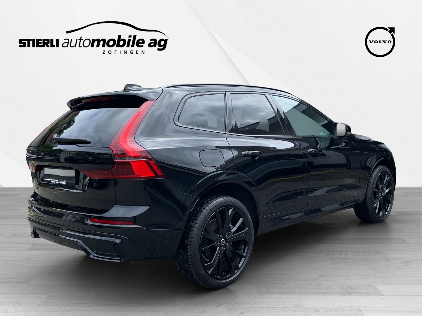 VOLVO XC60 2.0 T6 TE Black Edition eAWD-image-4
