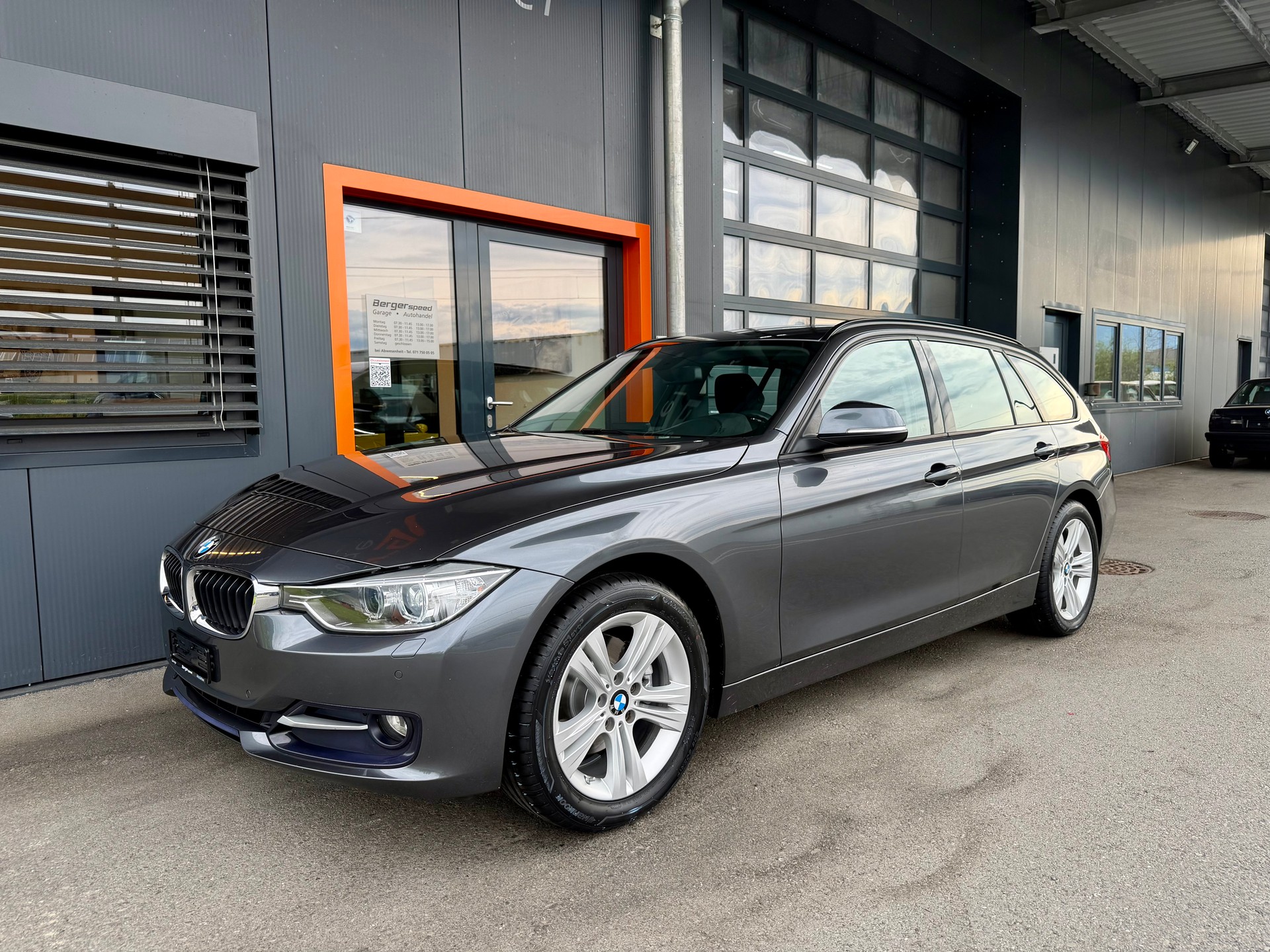 BMW 320d xDrive Touring Sport Line Steptronic
