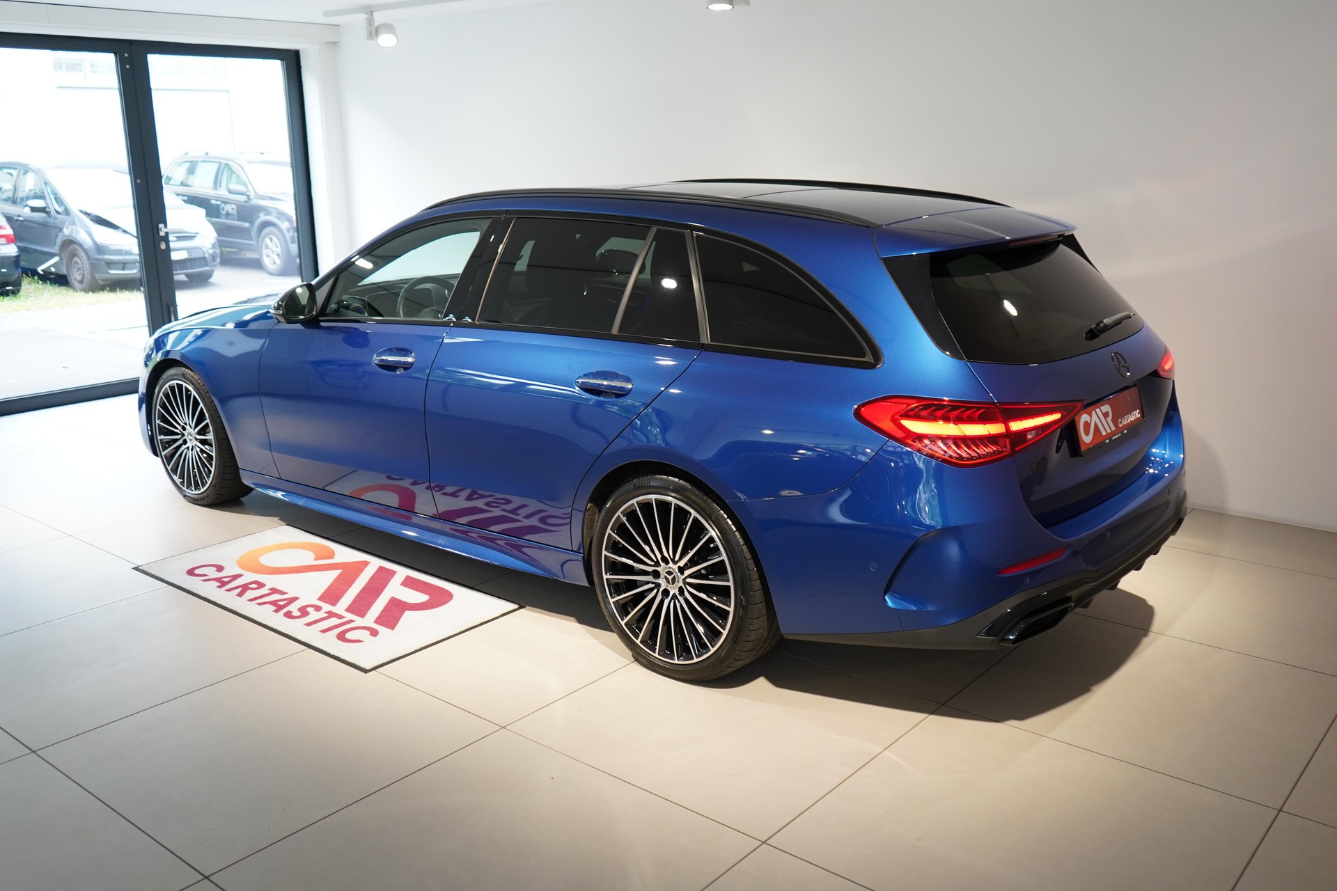 MERCEDES-BENZ C 220 d Swiss Star AMG Line 4matic Kombi-showroom-element-2