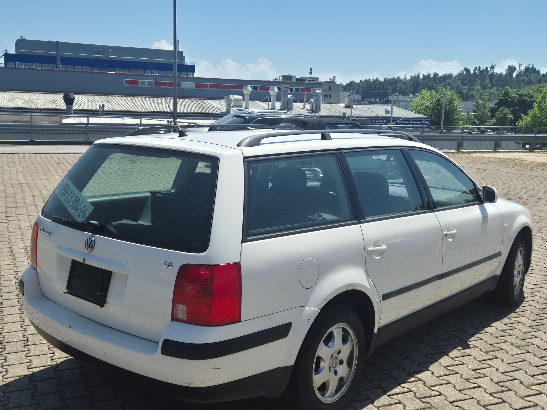 VW Passat Variant 1.8 Comfortline-showroom-element-3