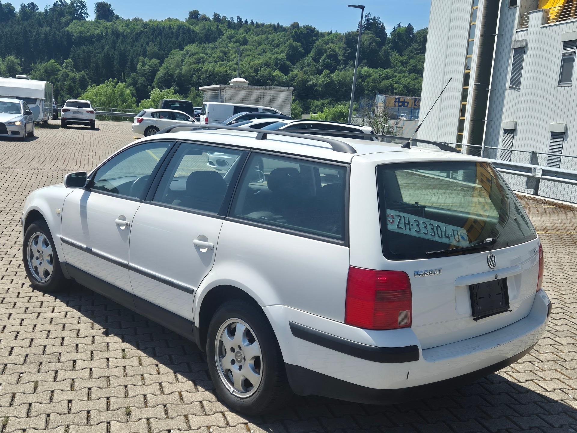 VW Passat Variant 1.8 Comfortline-showroom-element-2