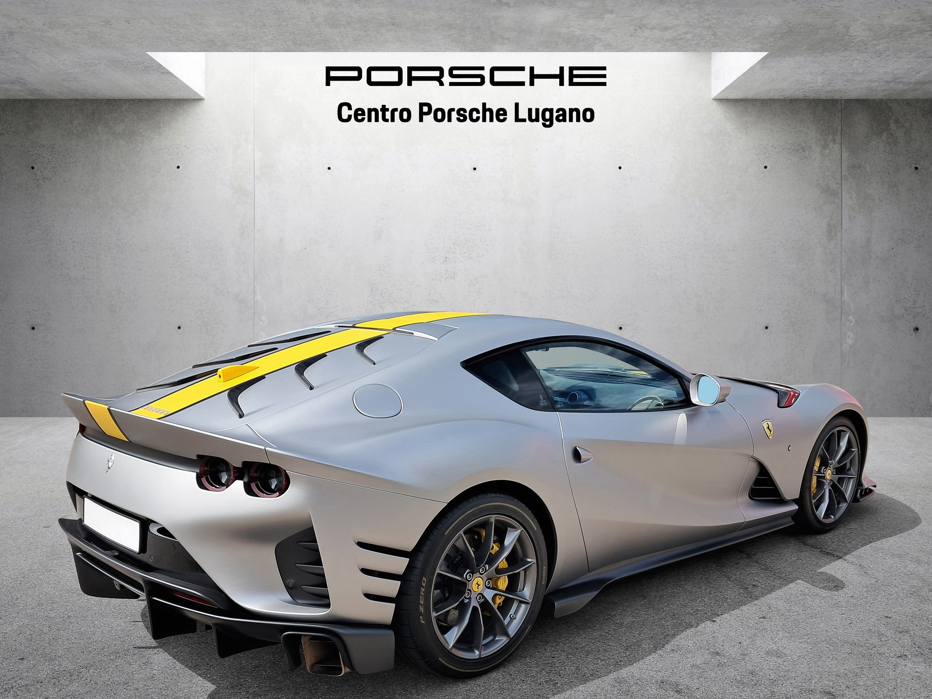 FERRARI 812 Competizione-image-5