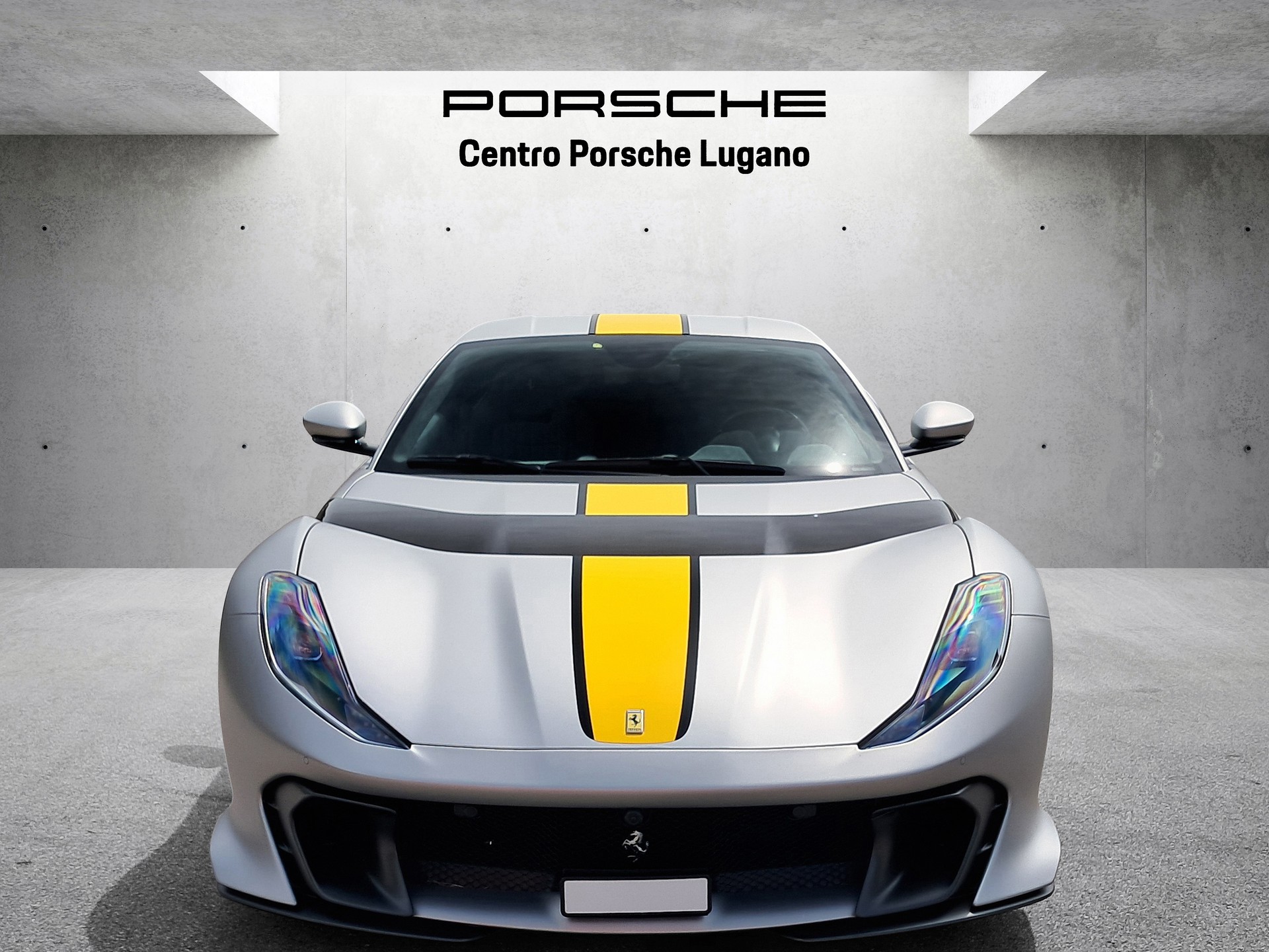 FERRARI 812 Competizione-image-7