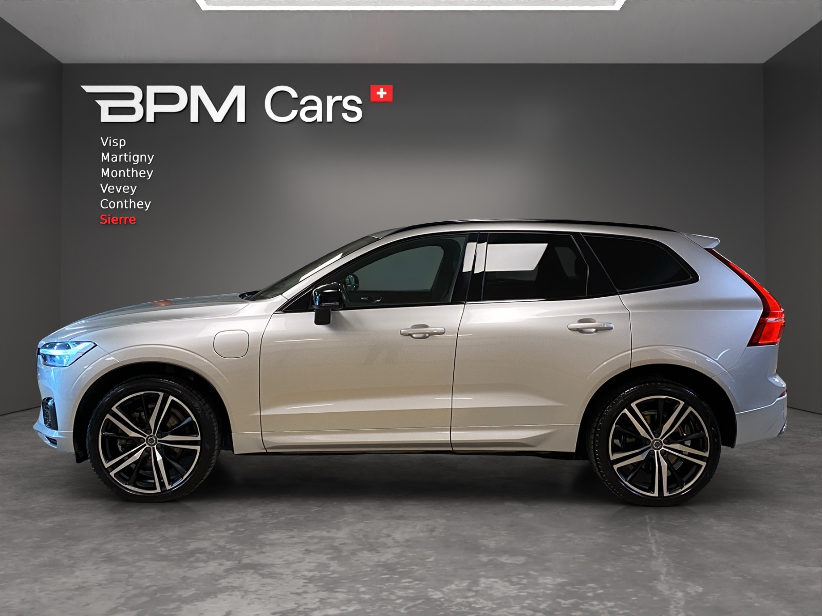 VOLVO XC60 T6 eAWD R-Design Geartronic-image-17