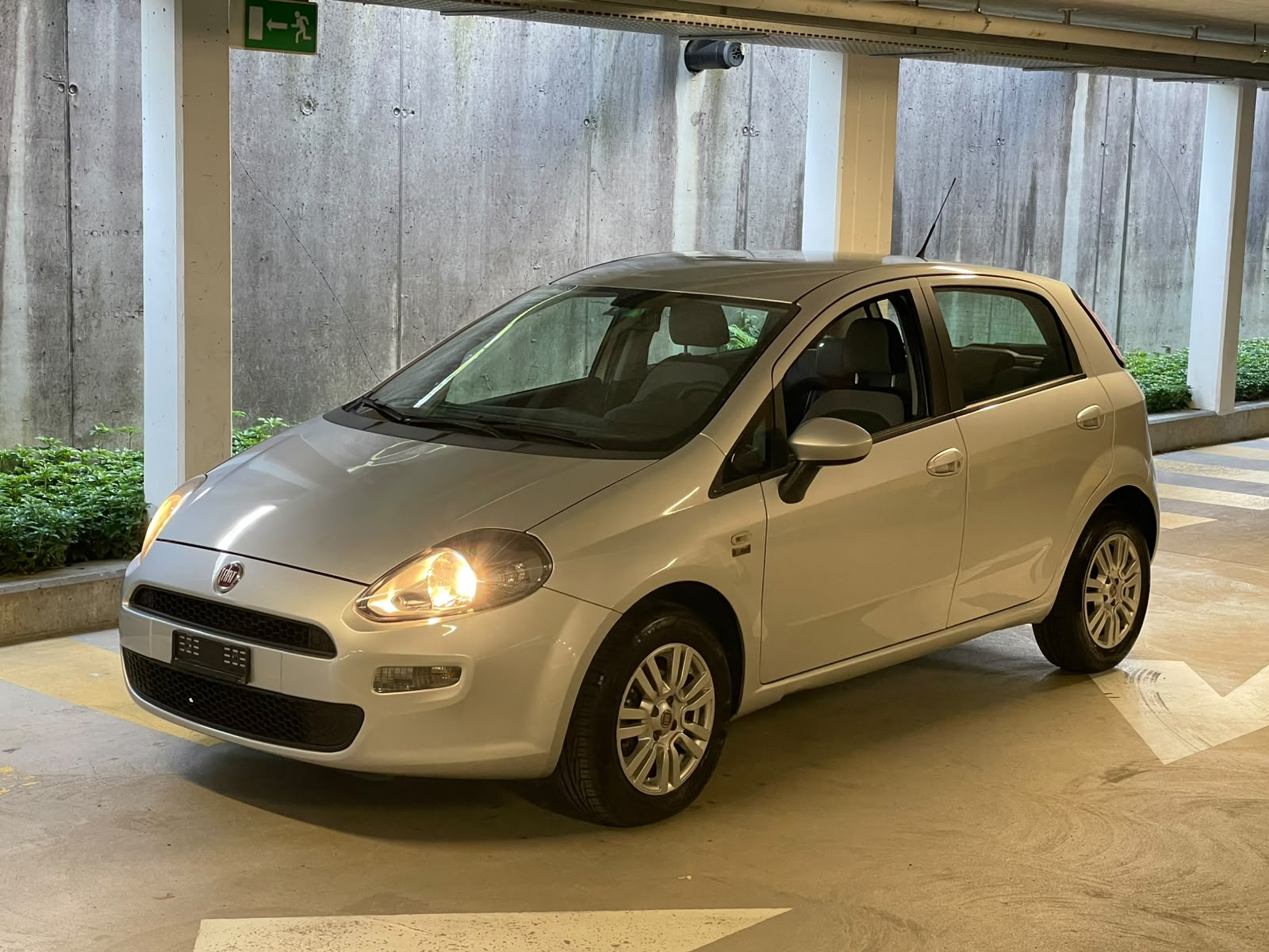 FIAT Punto 1.4 Lounge // MFK NEU