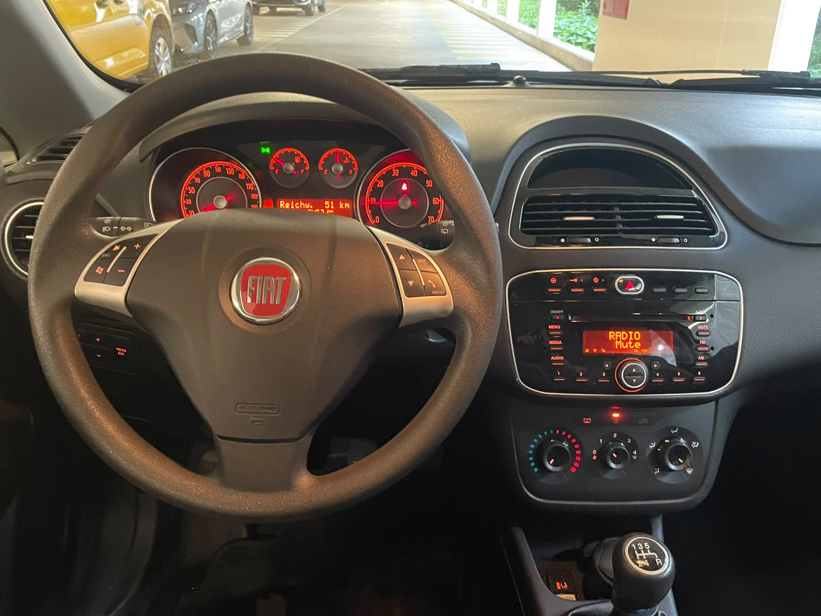 FIAT Punto 1.4 Lounge // MFK NEU-image-9