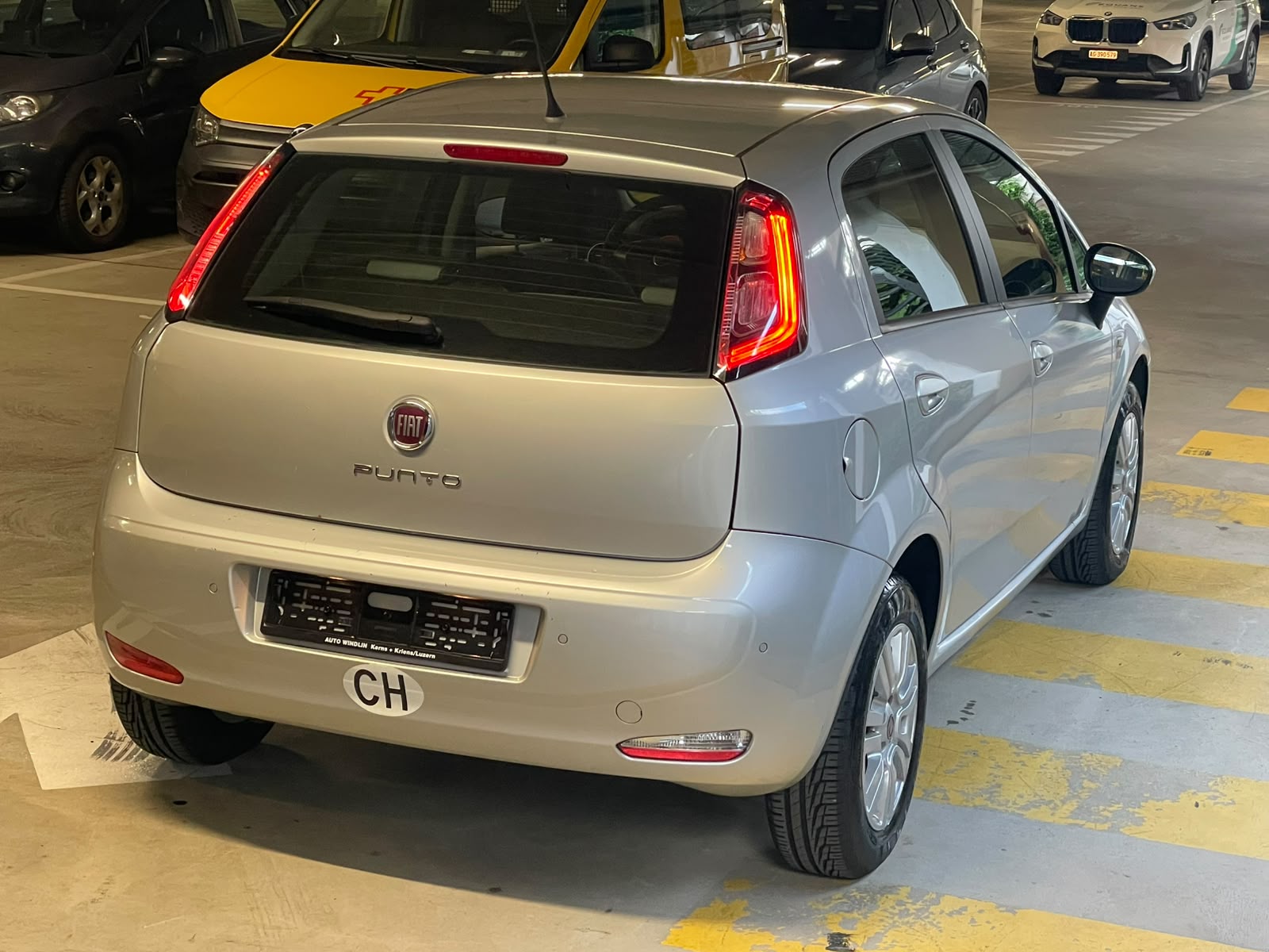 FIAT Punto 1.4 Lounge // MFK NEU-image-5