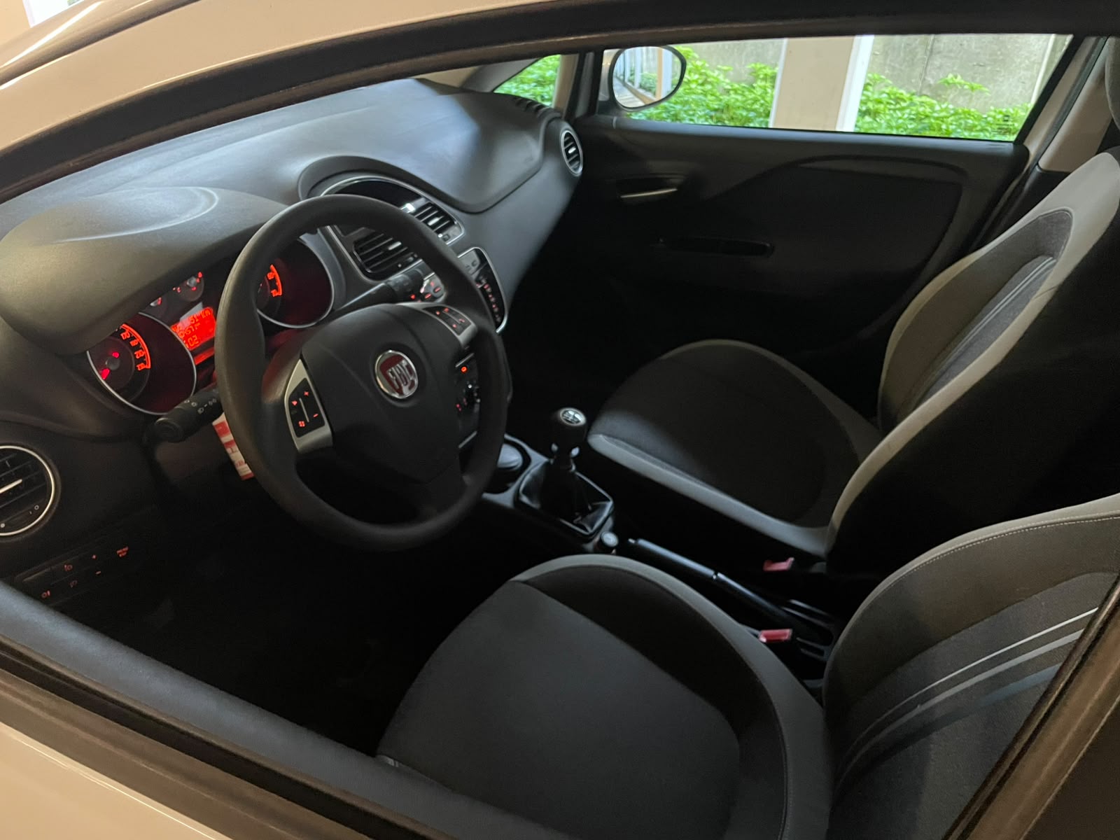 FIAT Punto 1.4 Lounge // MFK NEU-image-11