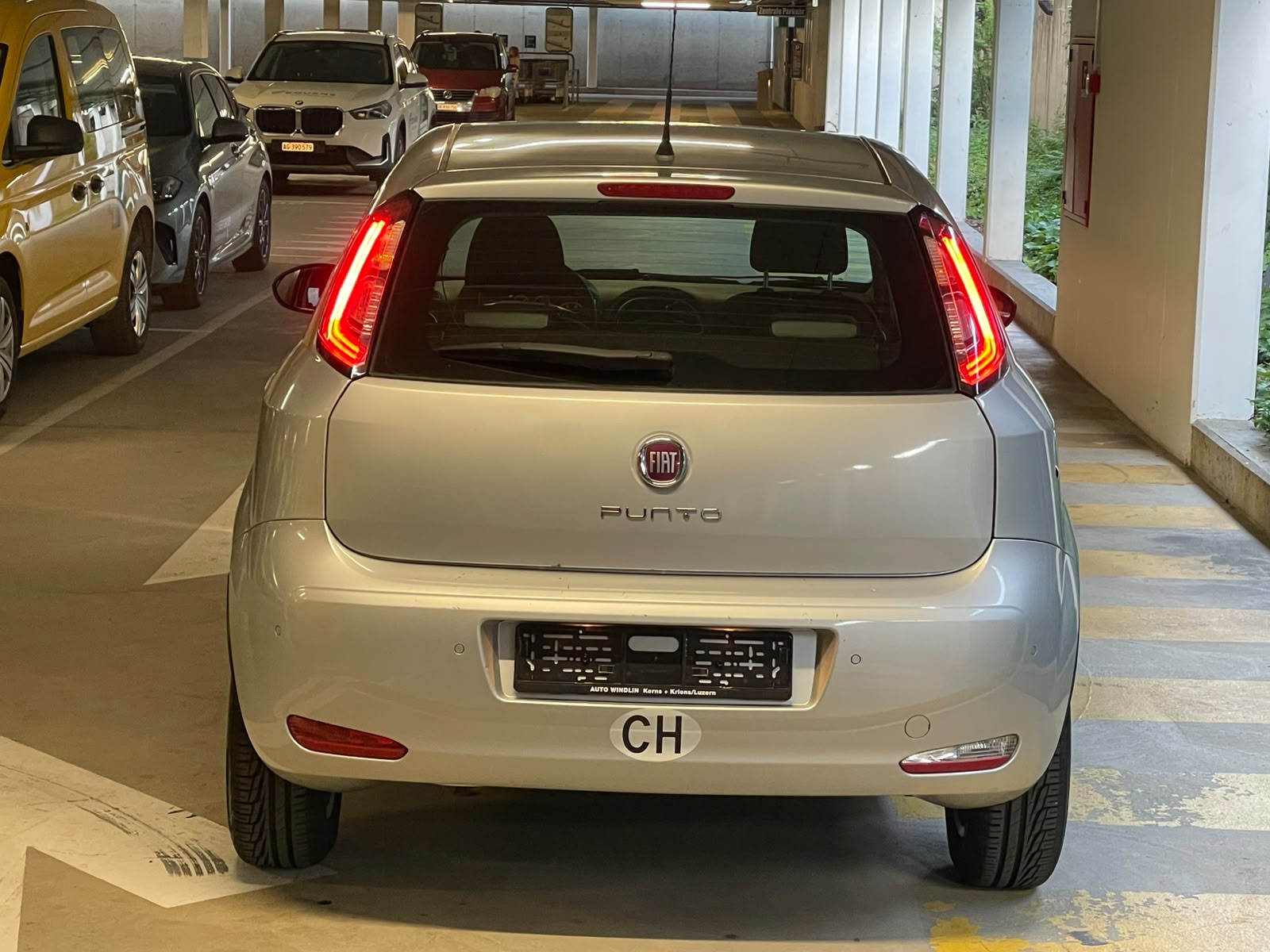 FIAT Punto 1.4 Lounge // MFK NEU-image-4