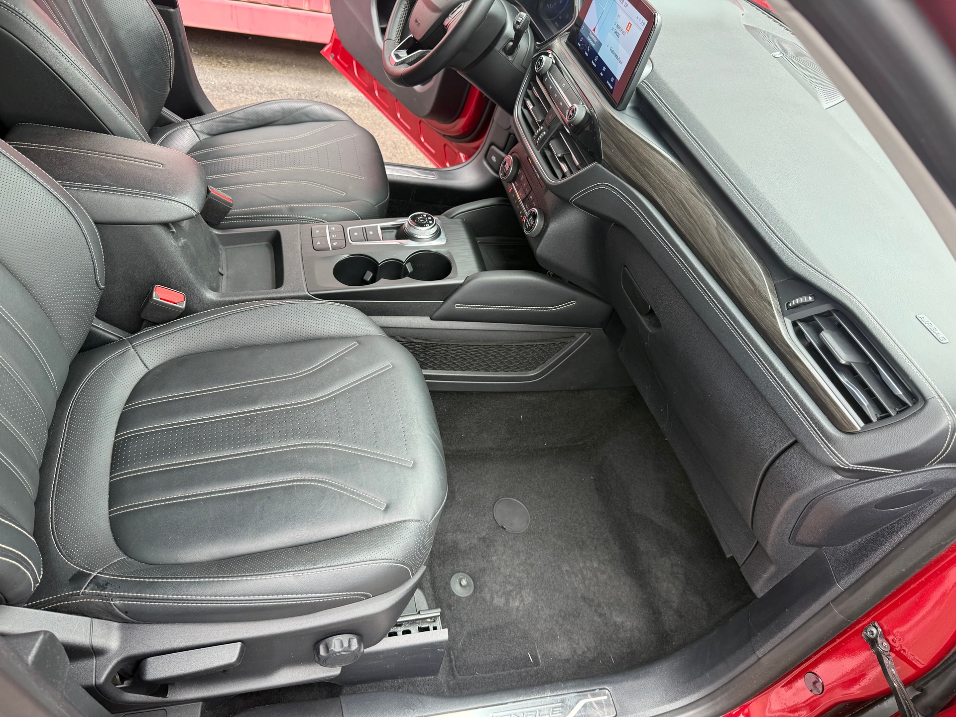 FORD Kuga 2.0 TDCi EcoBlue Vignale 4WD Automat-image-7