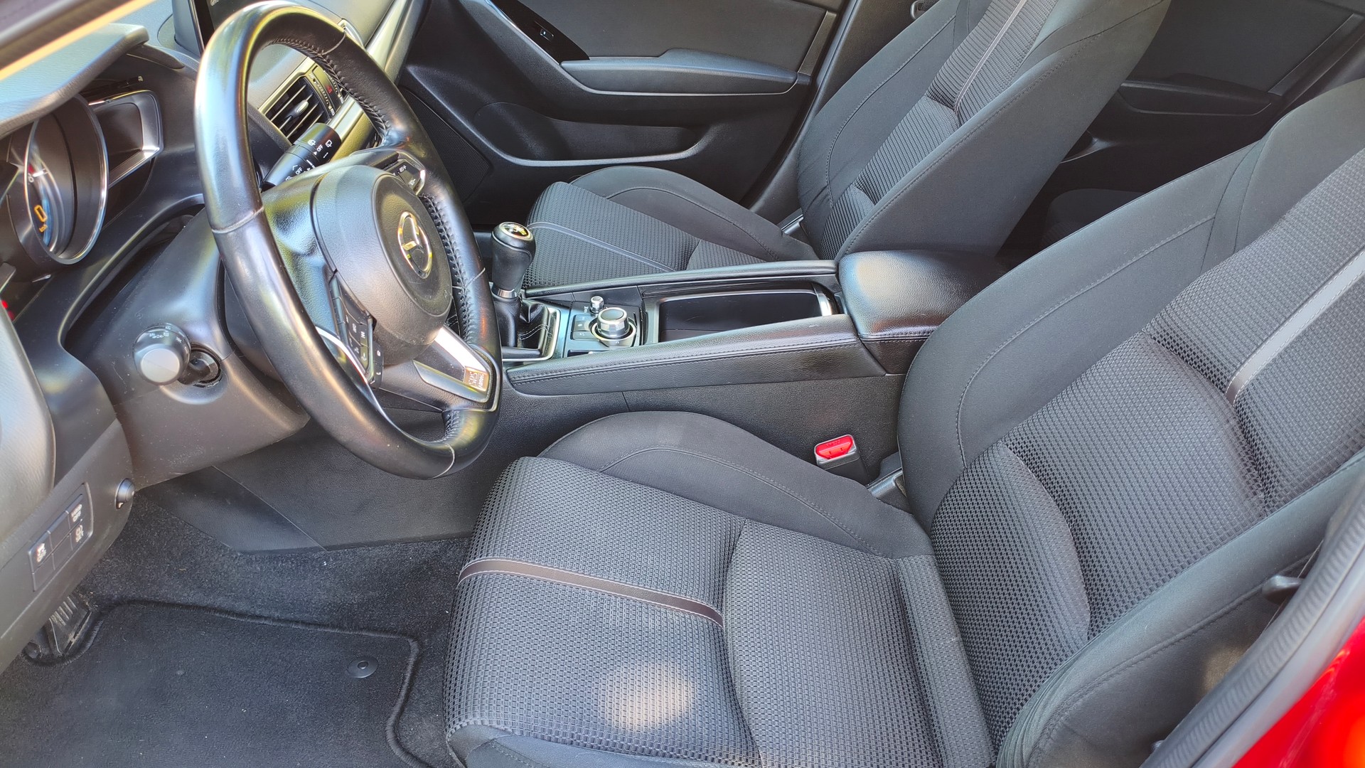 MAZDA 3 SKYACTIV-G 120 Ambition Plus-image-9