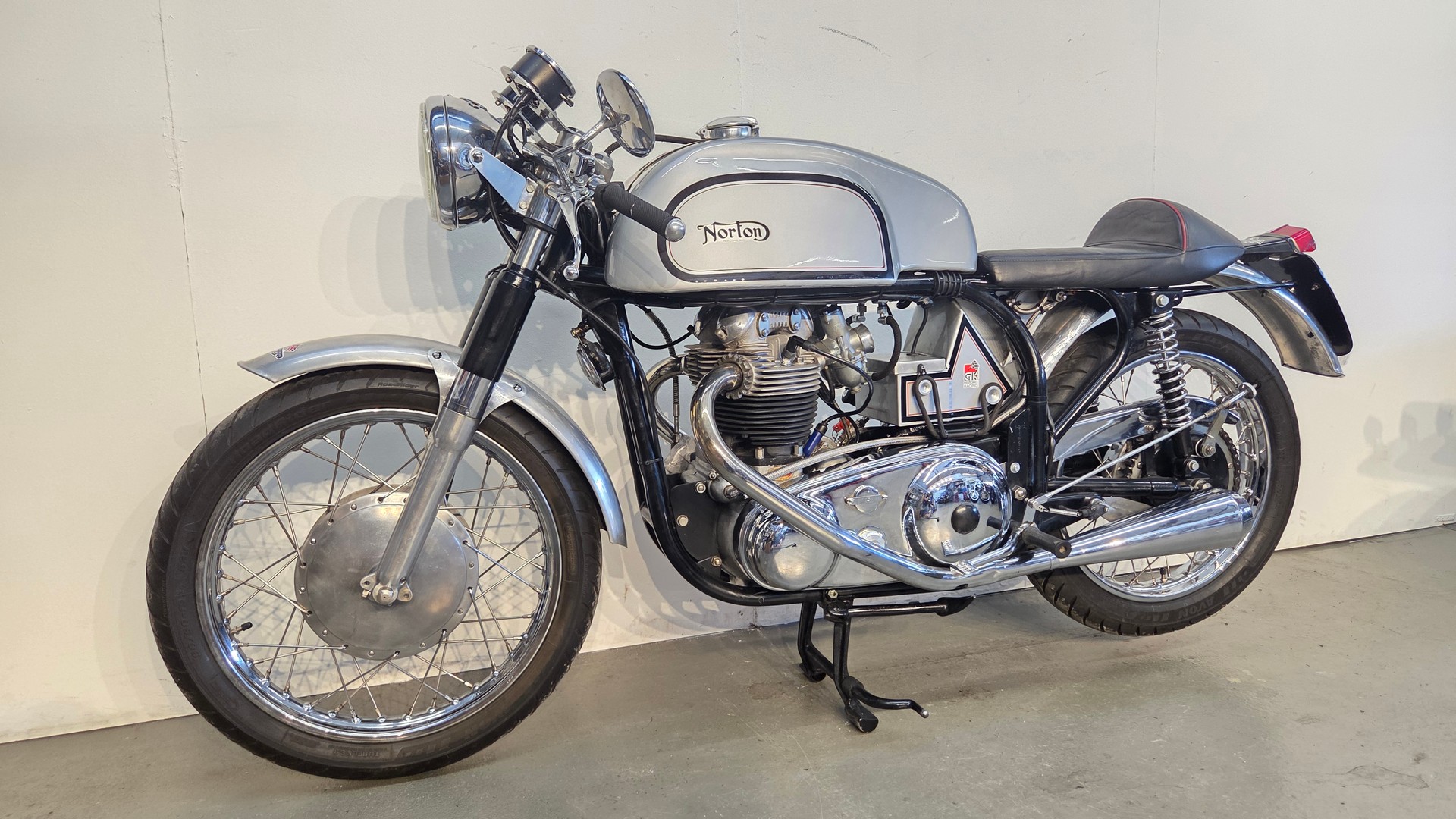 NORTON Atlas 750-image-3