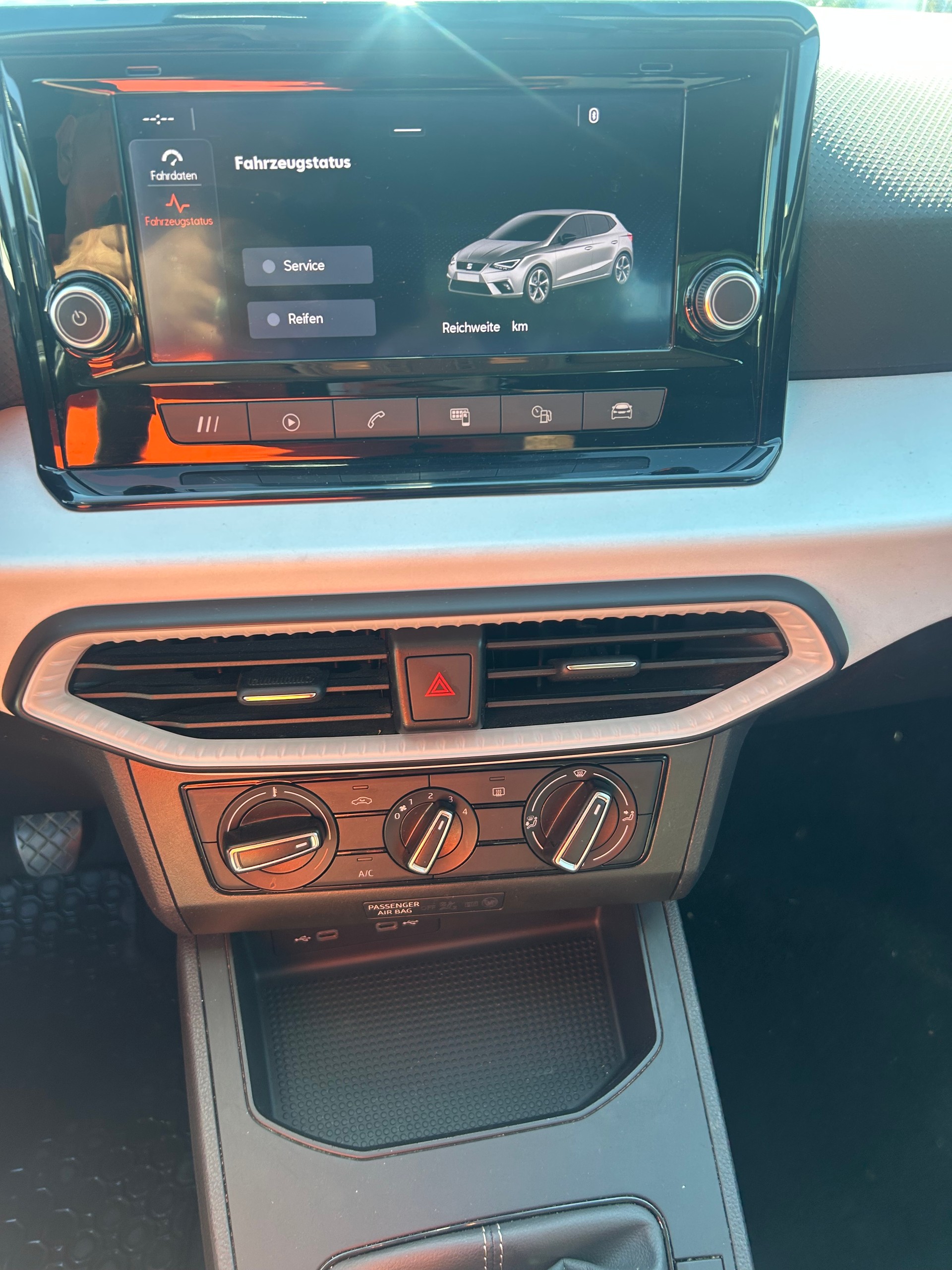 SEAT Ibiza 1.0 EcoTSI Style-showroom-element-1