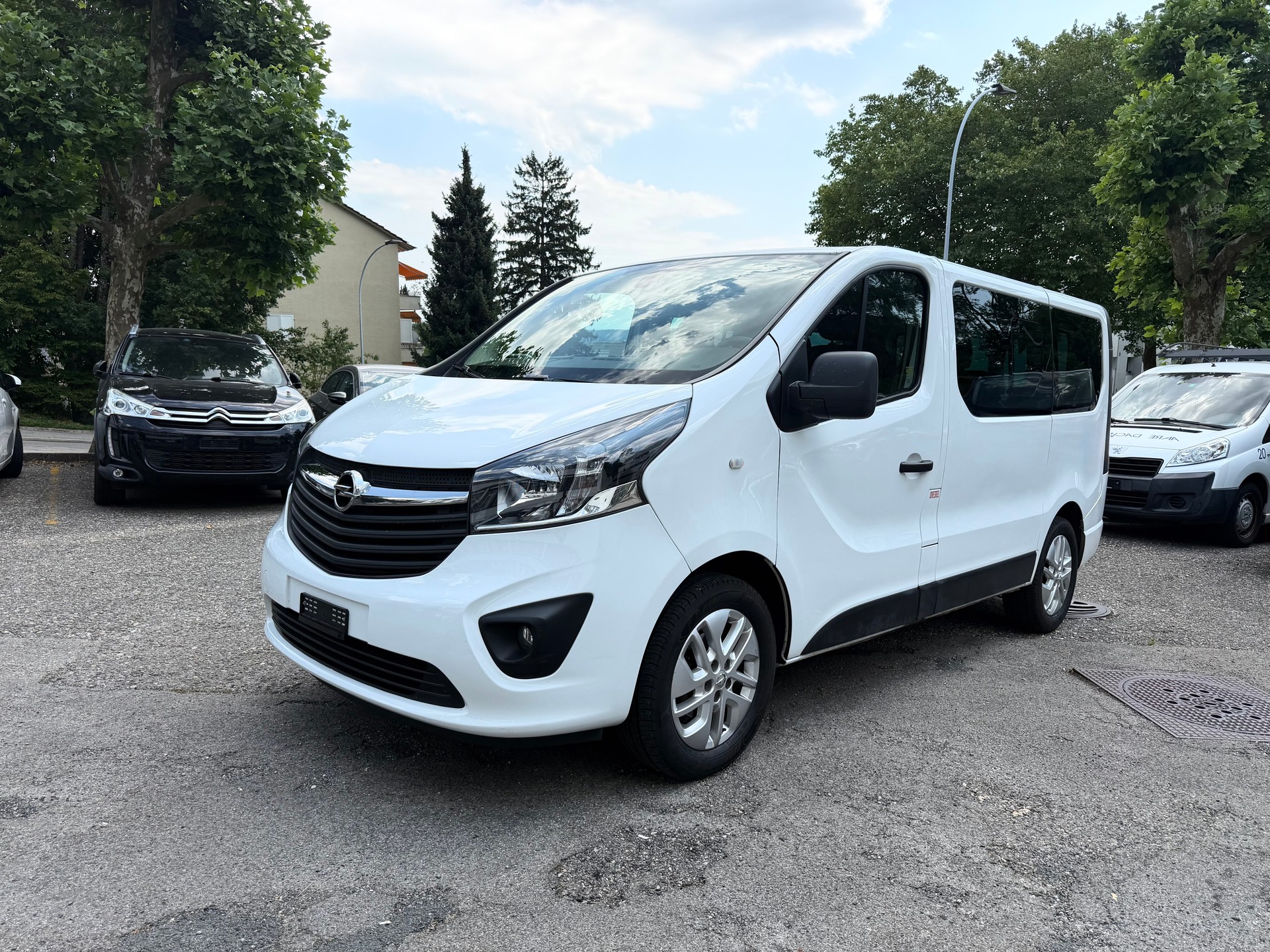 OPEL Vivaro 1.6CDTI Tourer 2.7t L2H1