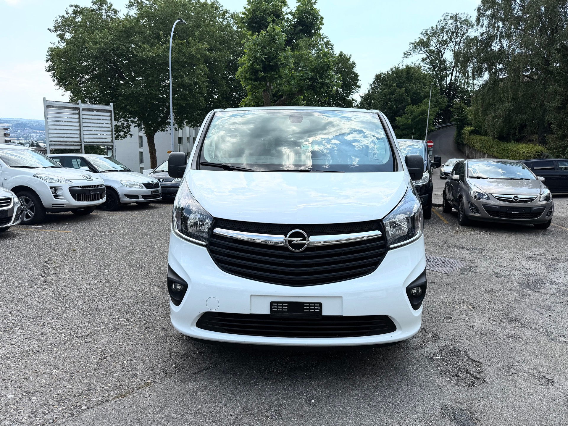 OPEL Vivaro 1.6CDTI Tourer 2.7t L2H1-image-1