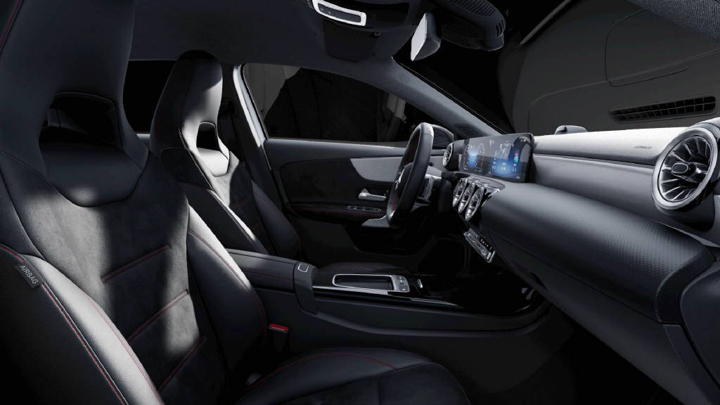 MERCEDES-BENZ A 220 4MATIC-image-7