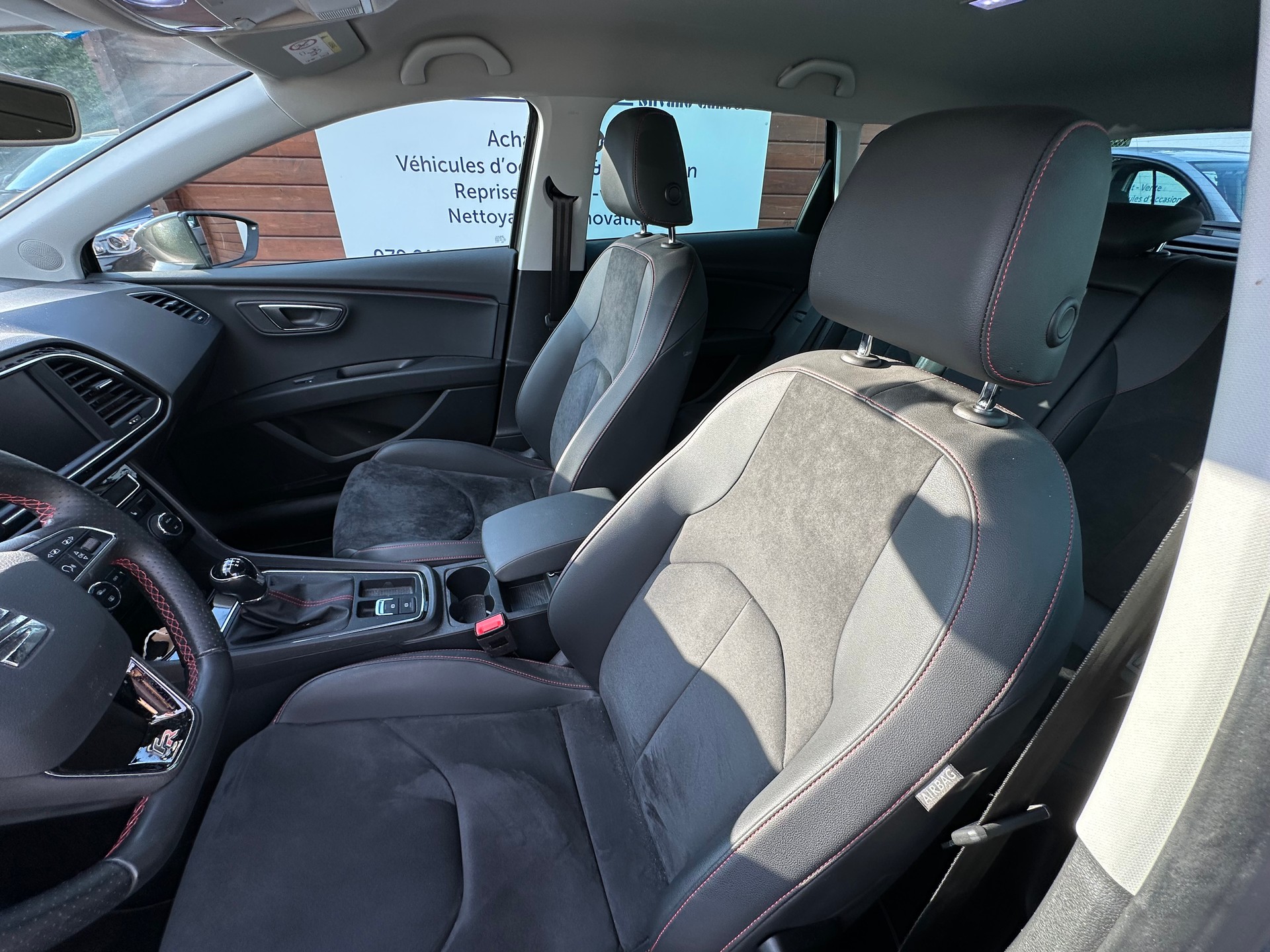 SEAT Leon ST 1.4 TSI FR Line-image-16