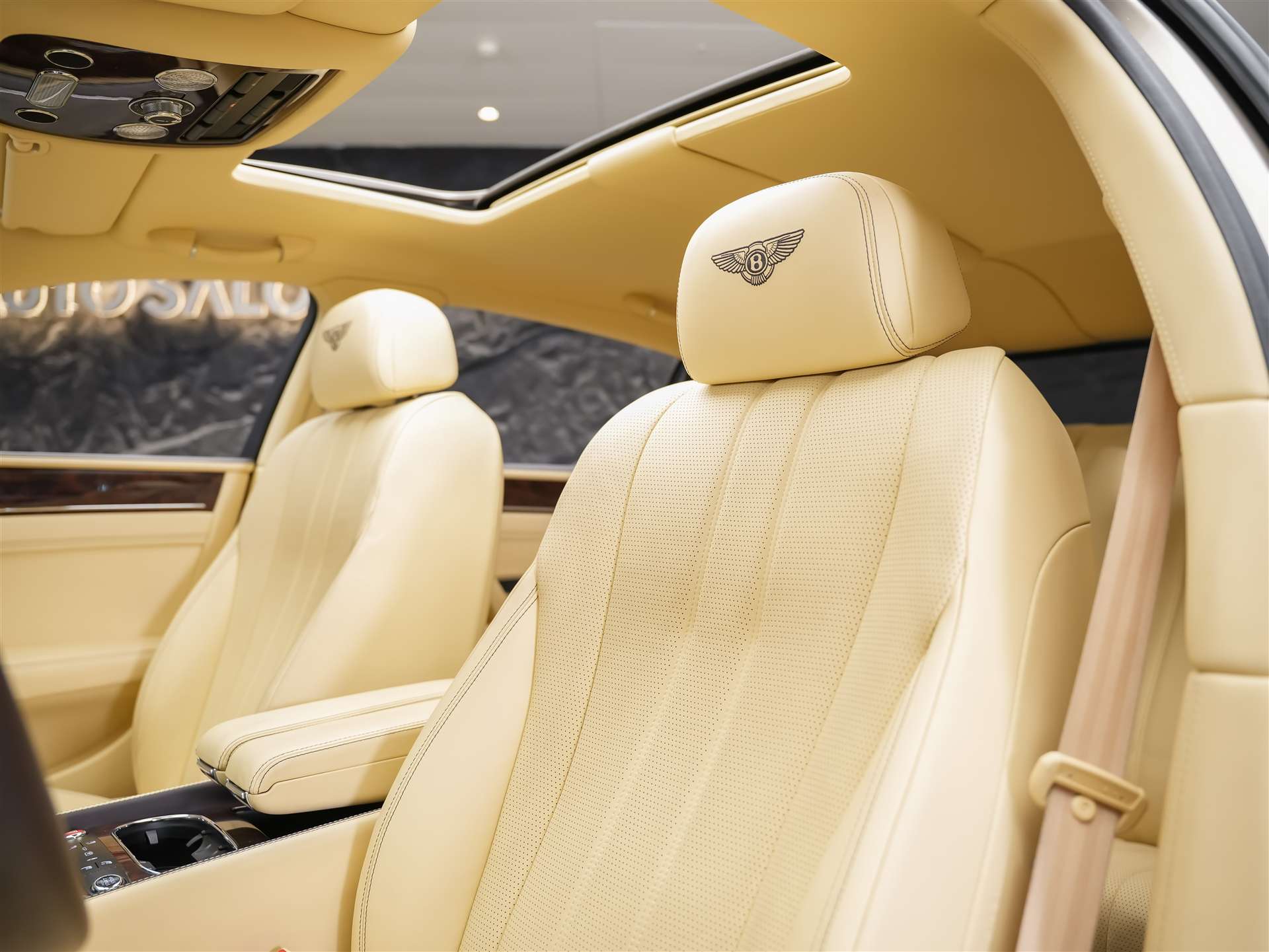 BENTLEY Flying Spur *Panorama*Massage*Sitzlüftung*-image-10