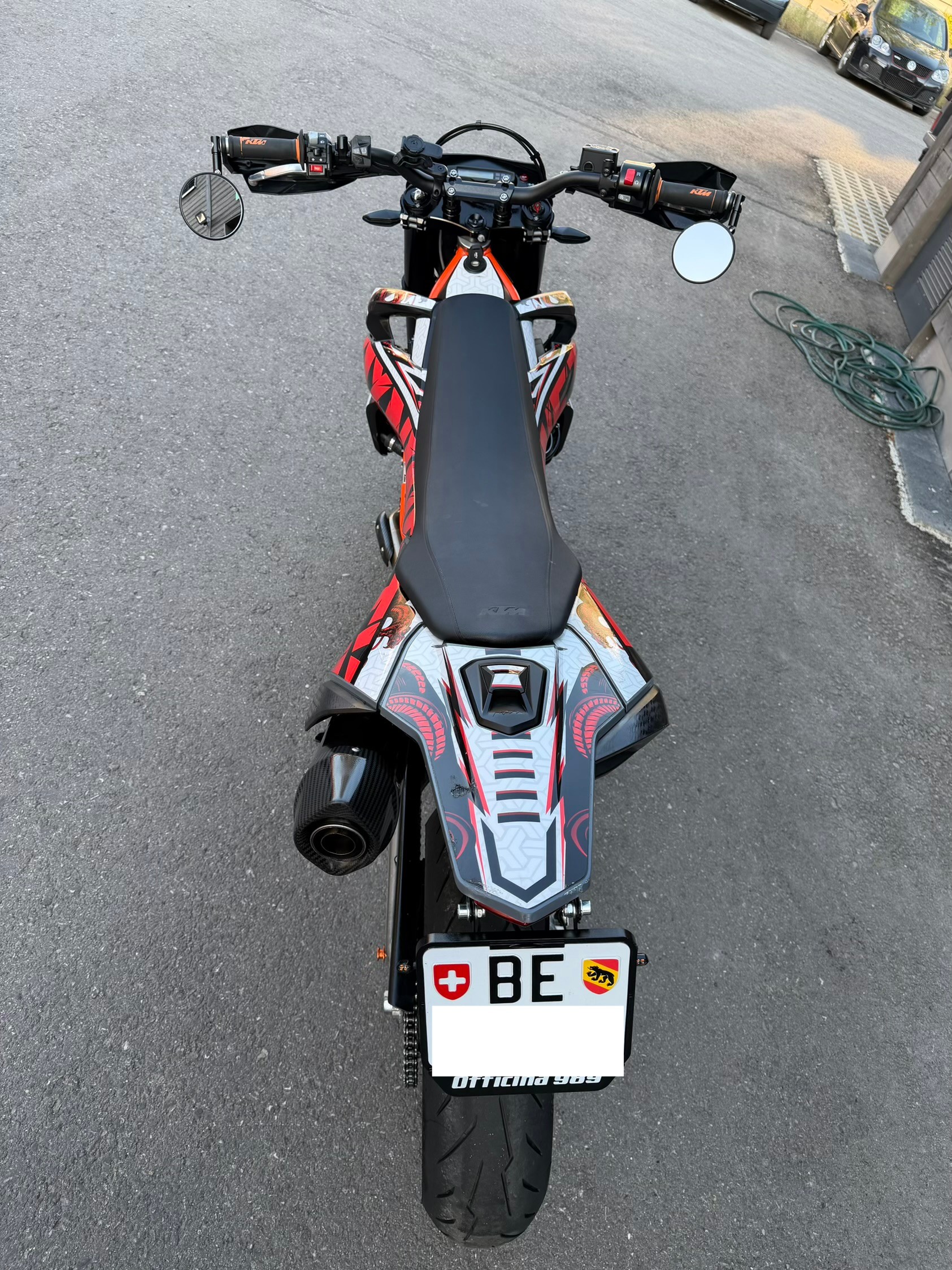 KTM 690 SMC R ABS (35 kW)-image-7