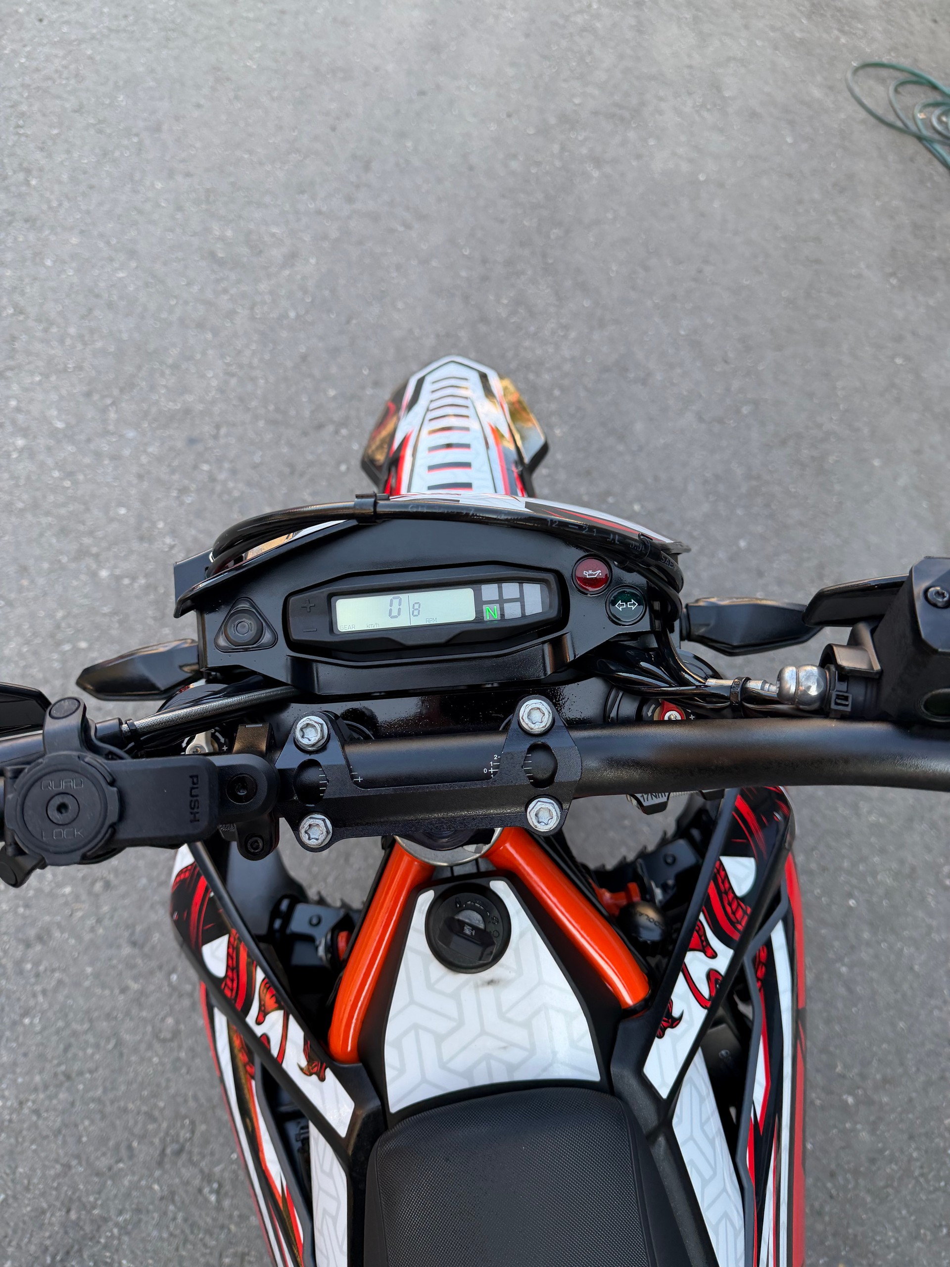 KTM 690 SMC R ABS (35 kW)-image-11