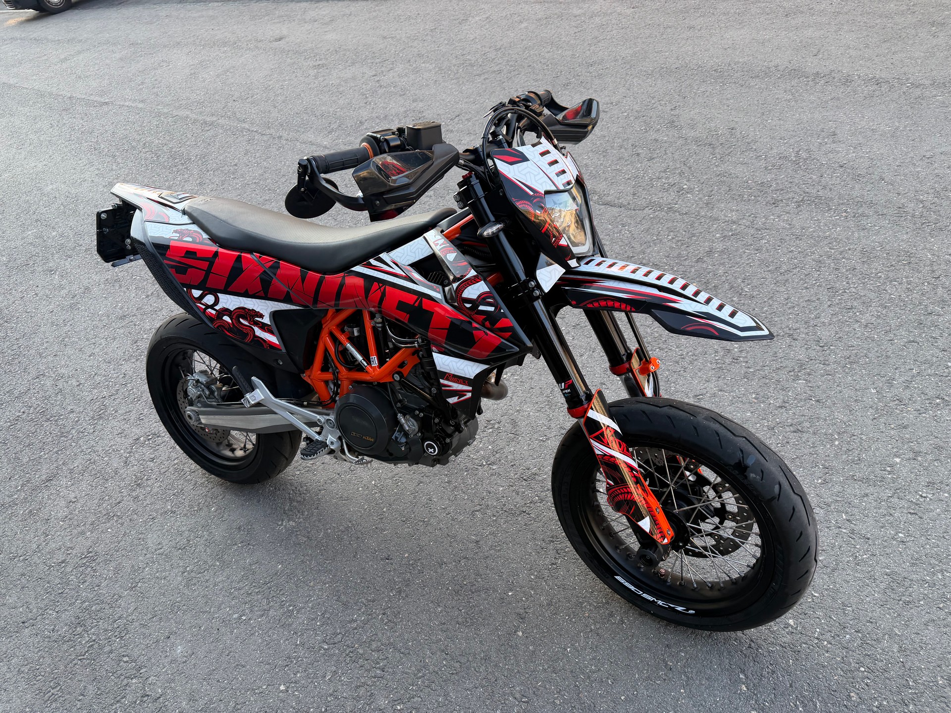 KTM 690 SMC R ABS (35 kW)-image-0