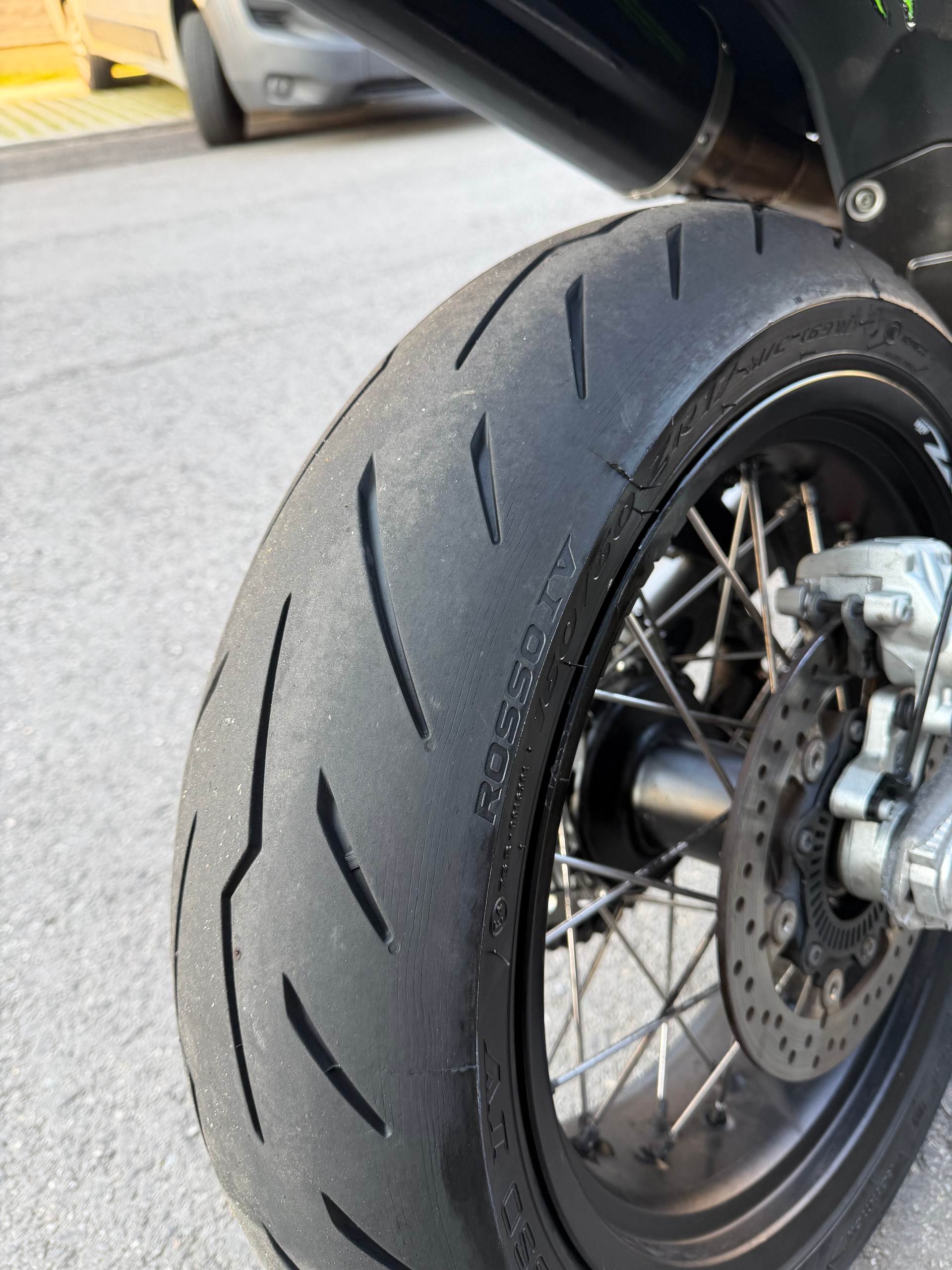 KTM 690 SMC R ABS (35 kW)-image-9