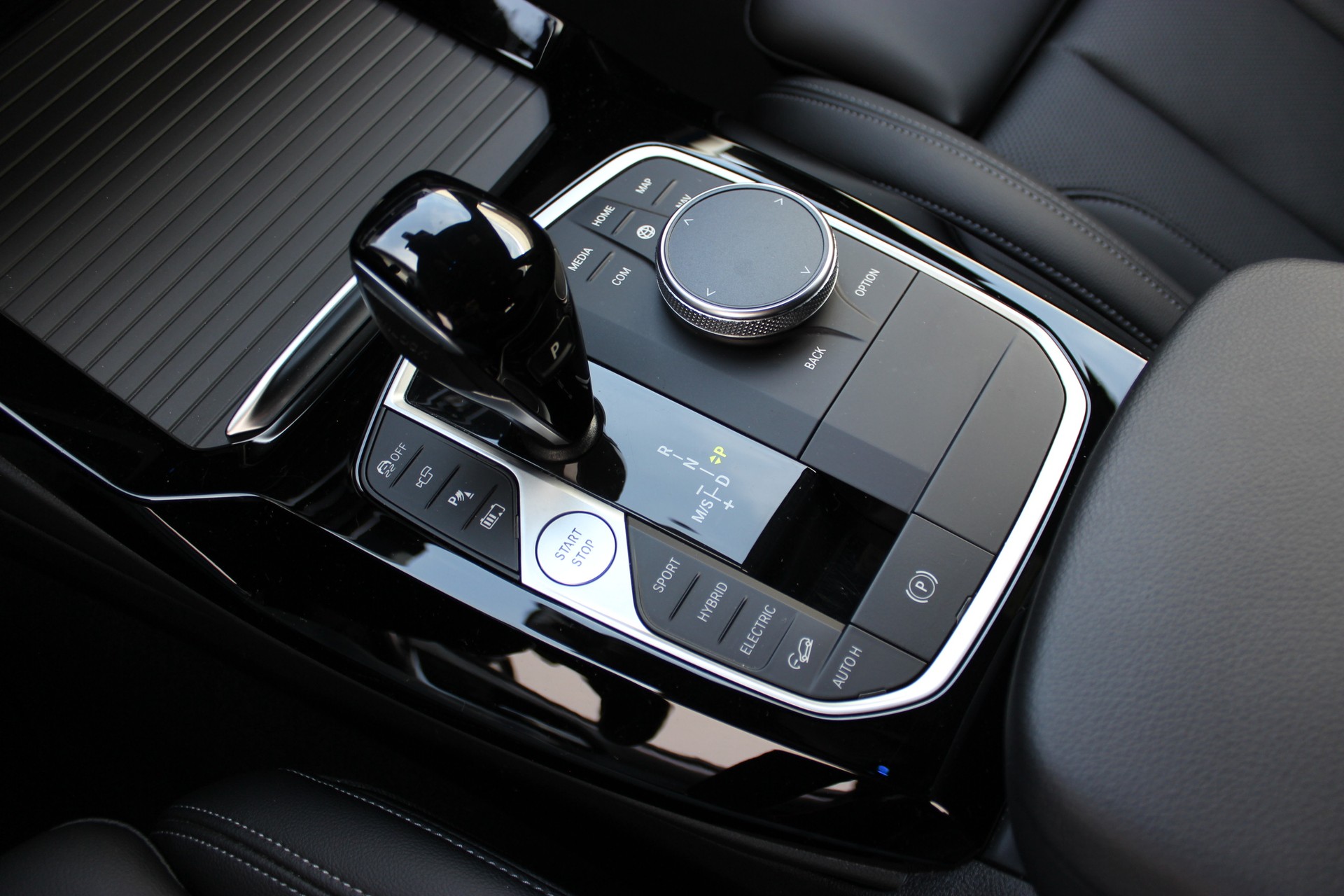 BMW X3 xDrive 30e M Sport-image-13