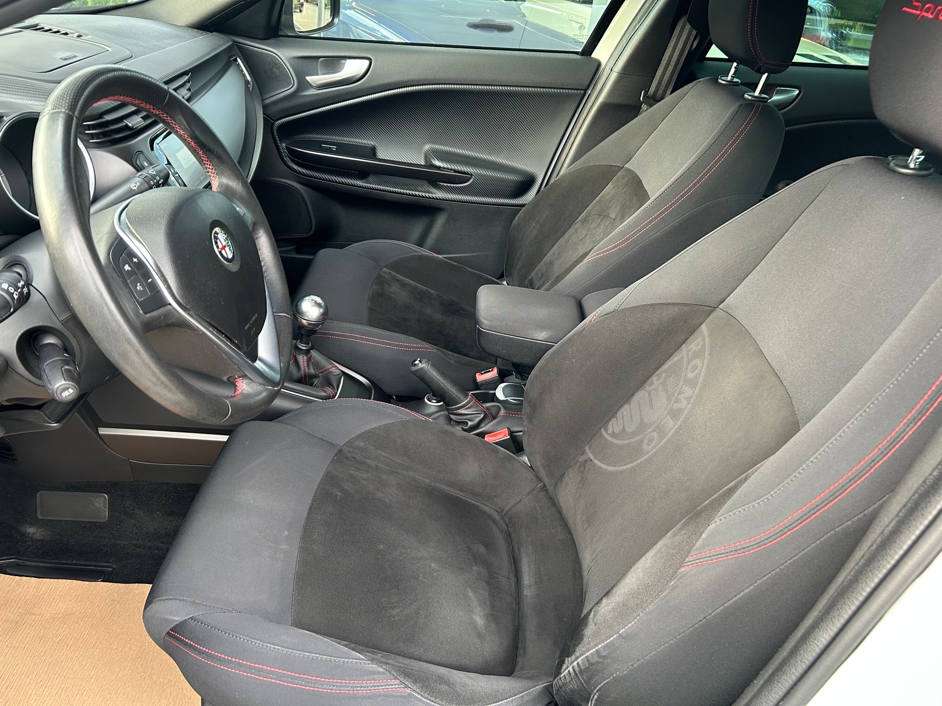 ALFA ROMEO Giulietta 1.4 T Sprint-image-8