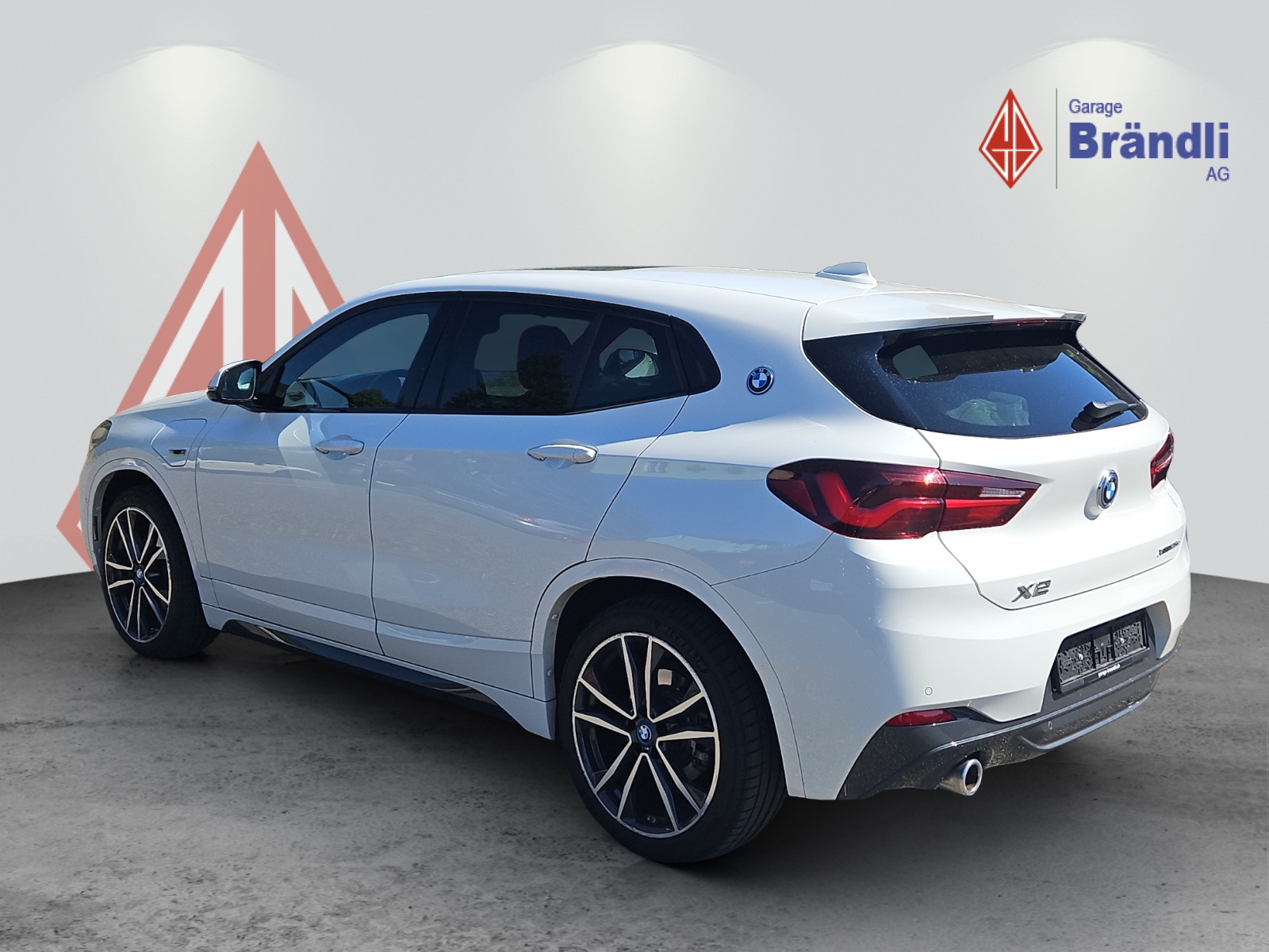 BMW X2 25e xDrive-showroom-element-3