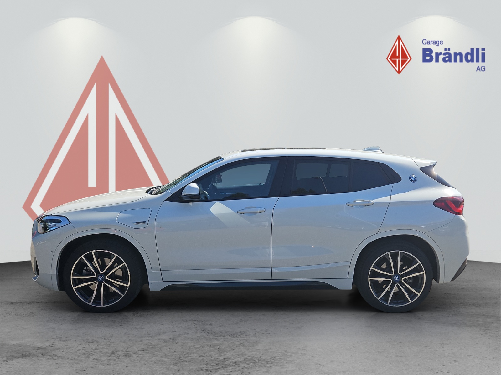 BMW X2 25e xDrive-showroom-element-2