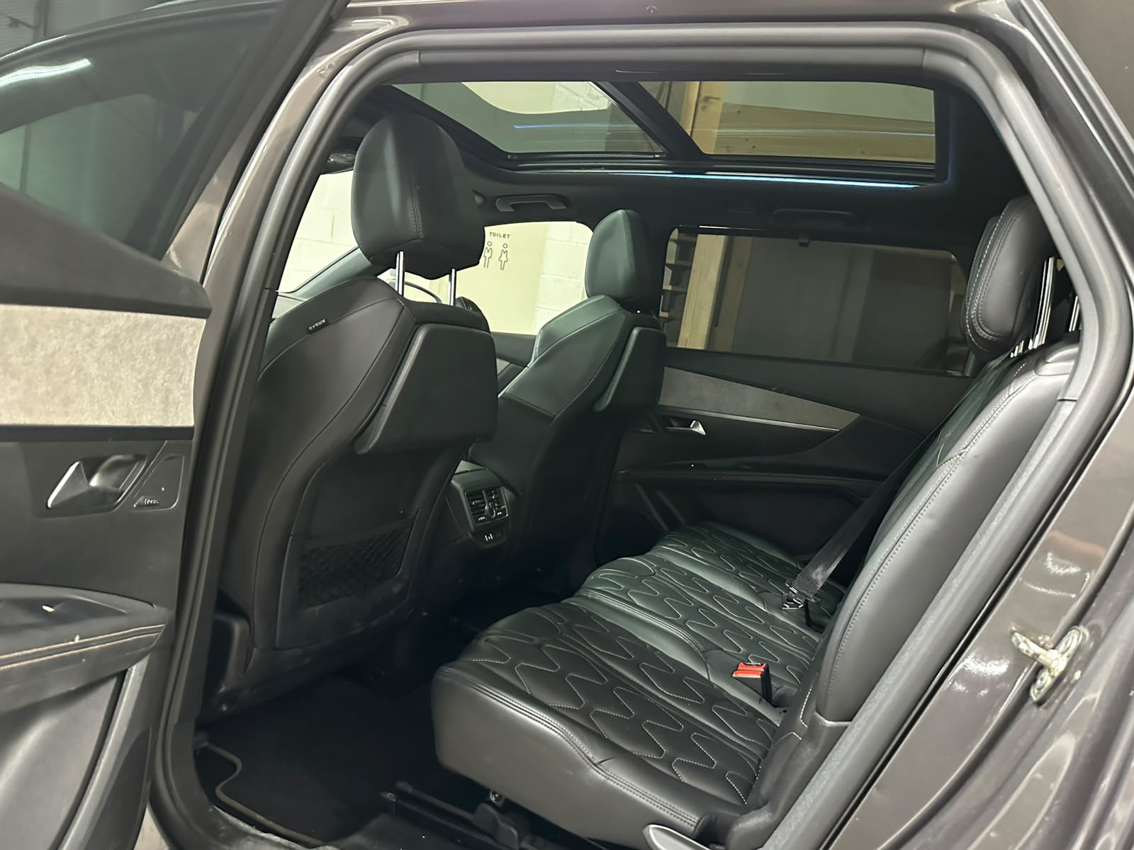 PEUGEOT 5008 2.0 BlueHDi GT EAT-image-6