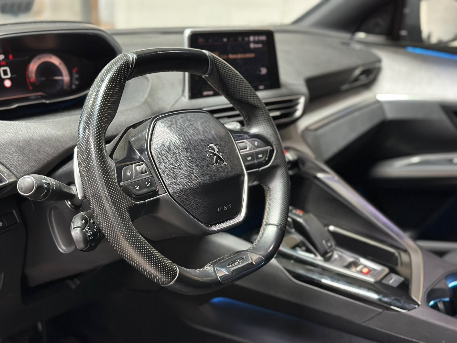 PEUGEOT 5008 2.0 BlueHDi GT EAT-image-10