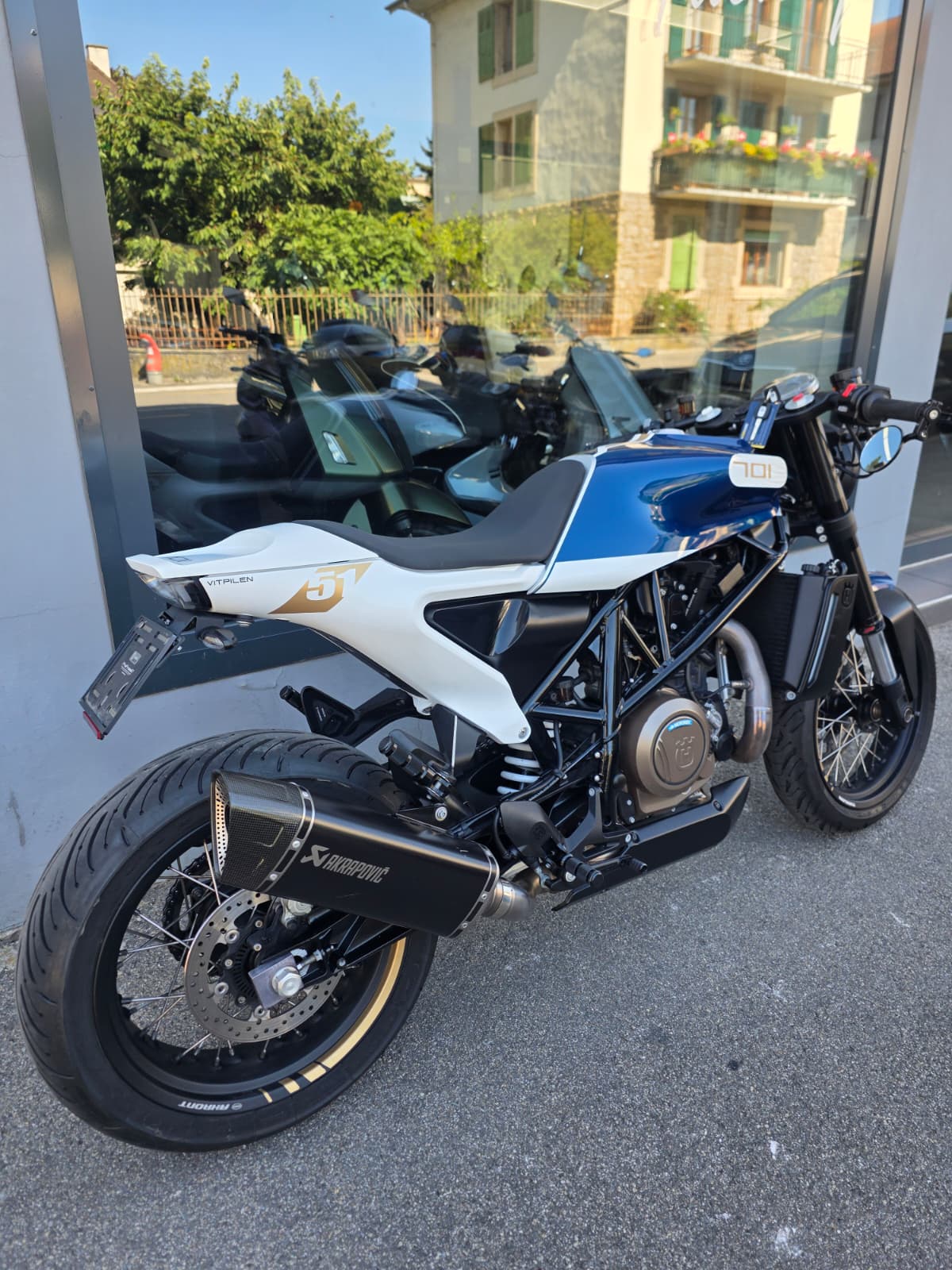 HUSQVARNA VITPLEN 701-image-3