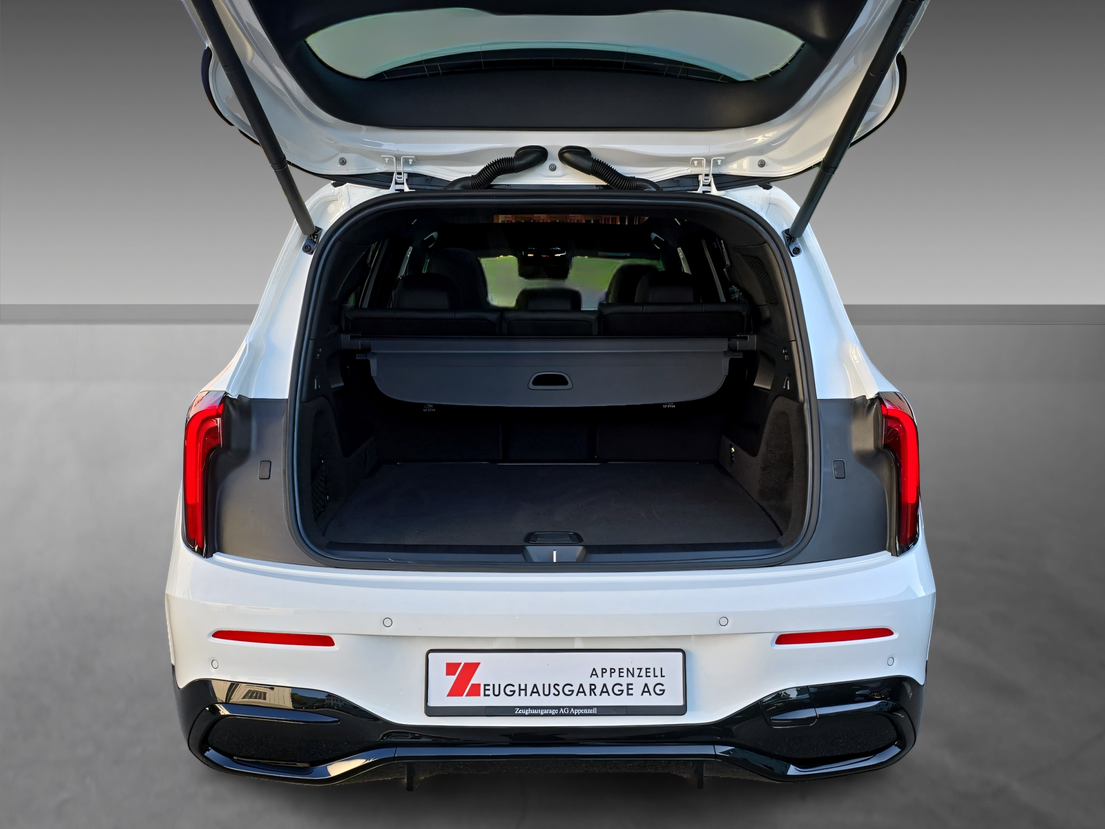 MERCEDES-BENZ GLB 220 4Matic-image-14