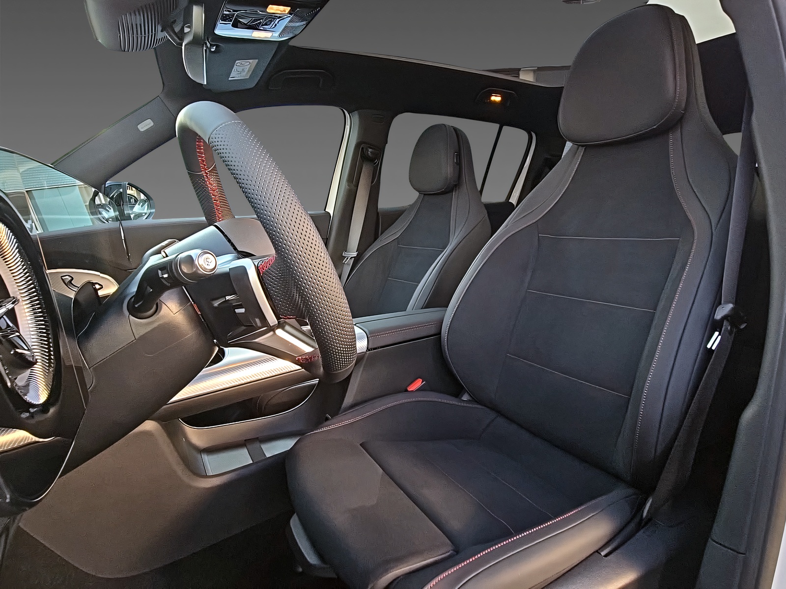 MERCEDES-BENZ GLB 220 4Matic-image-7