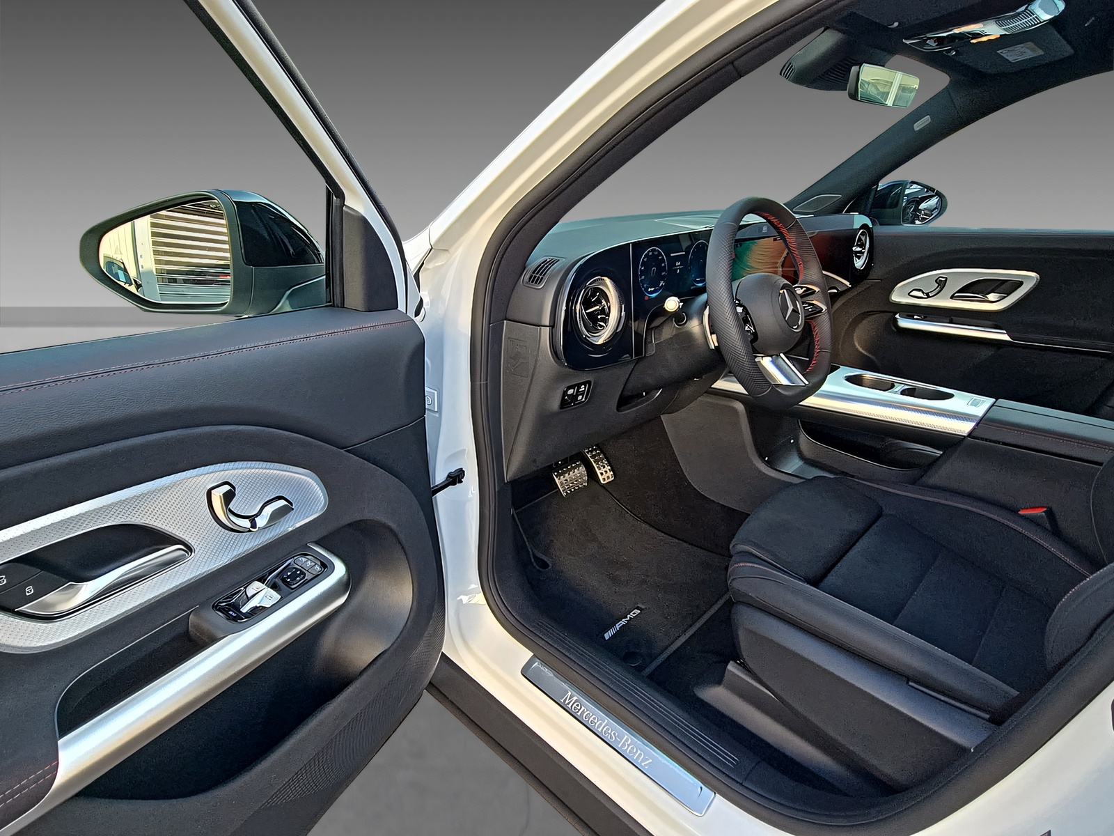MERCEDES-BENZ GLB 220 4Matic-image-13