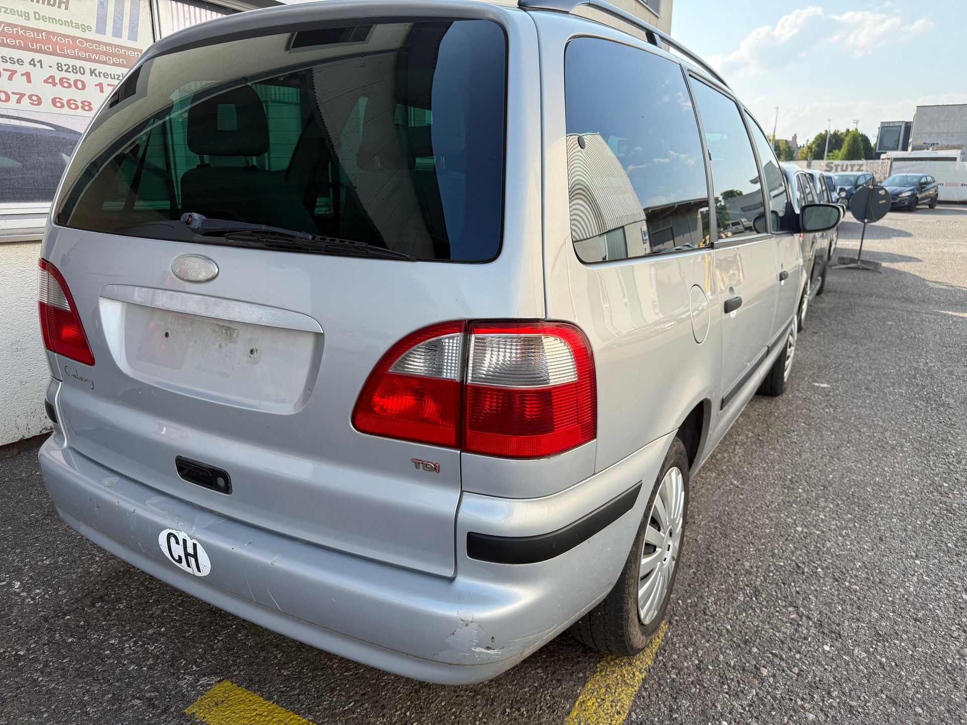 FORD Galaxy 1.9 TDi Ambiente-image-10