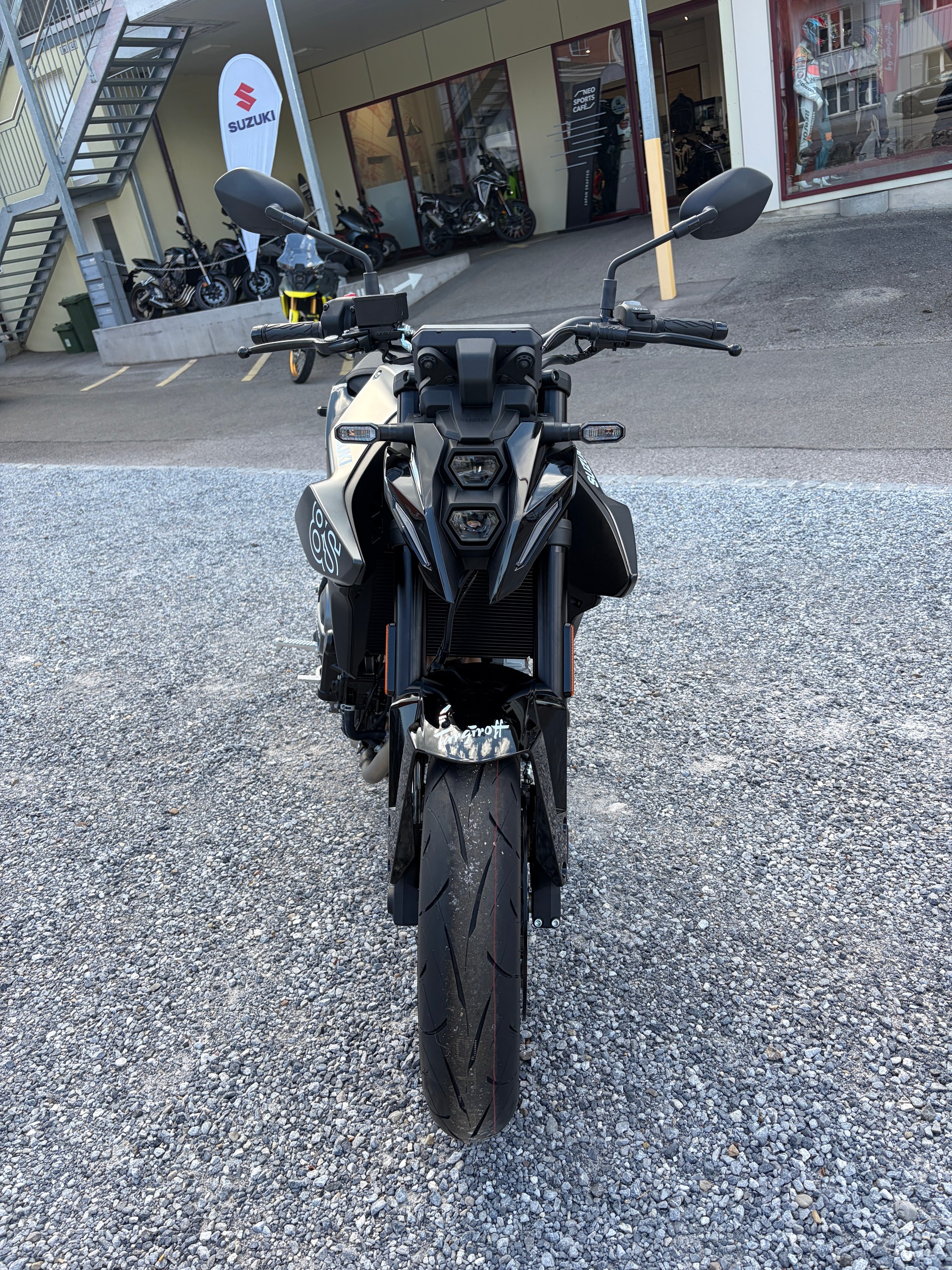 SUZUKI GSX-8S-image-1