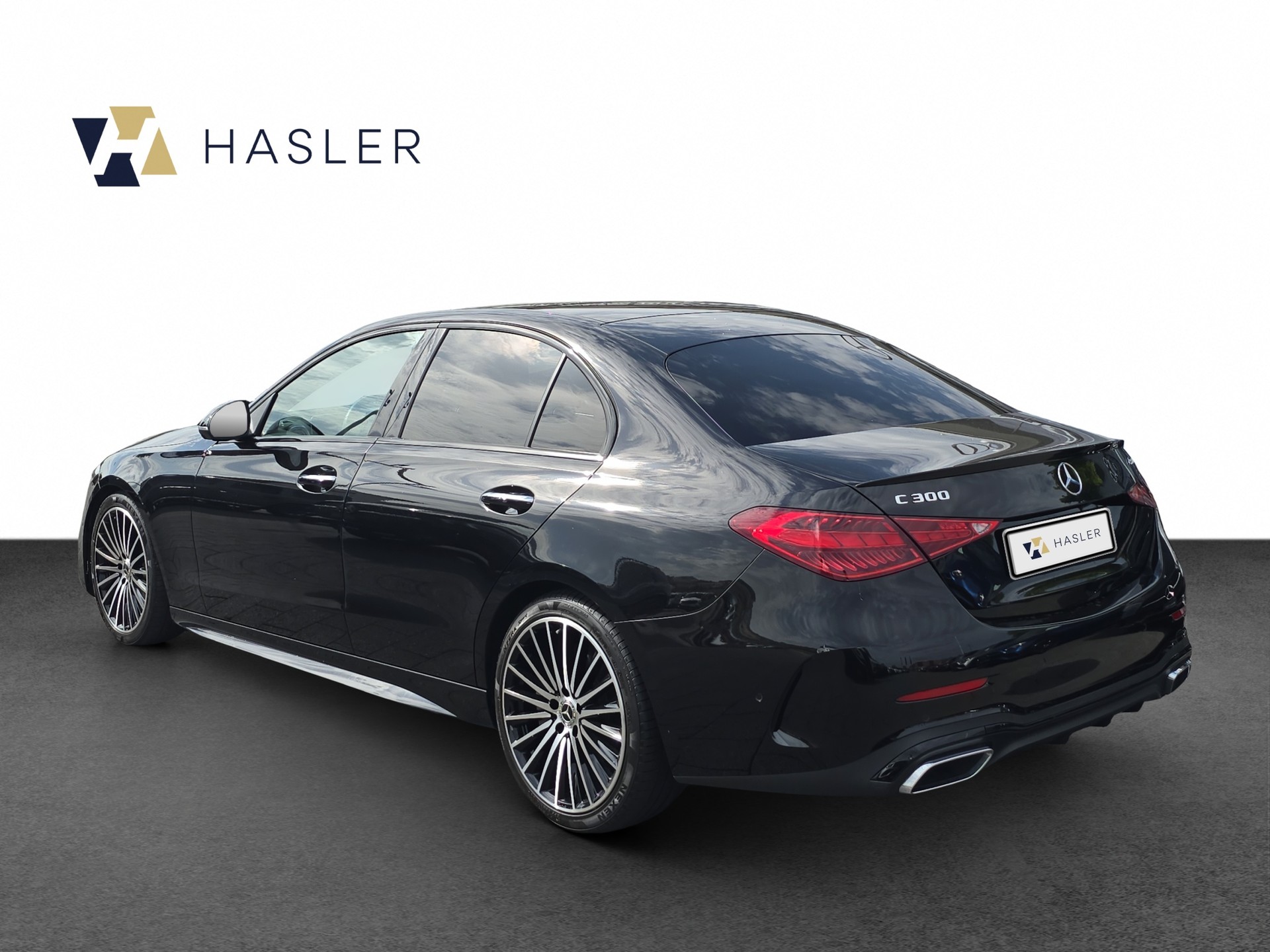 MERCEDES-BENZ C 300 4Matic AMG Line-showroom-element-3