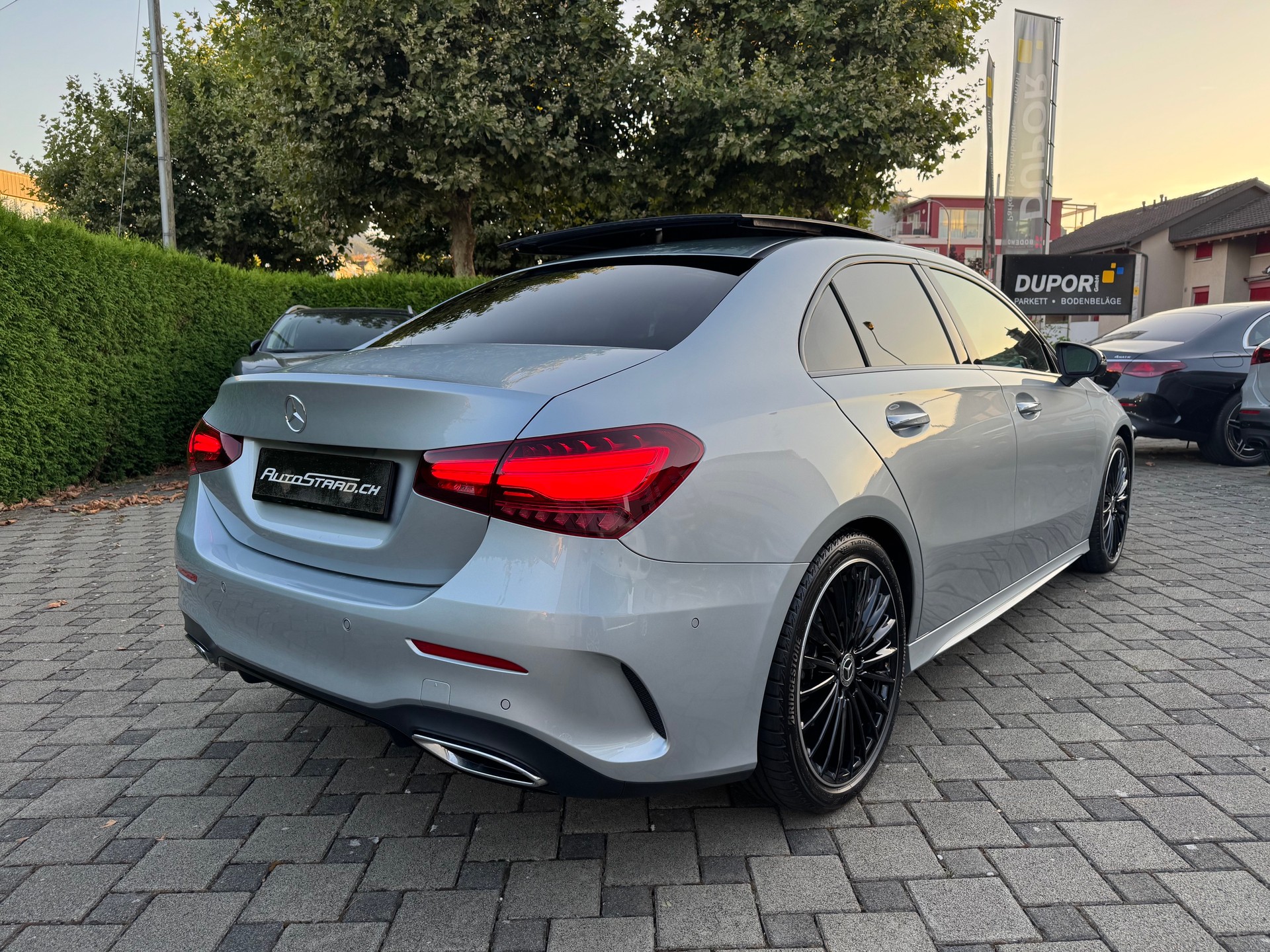 MERCEDES-BENZ A 220 d 8G-DCT AMG Line-showroom-element-3