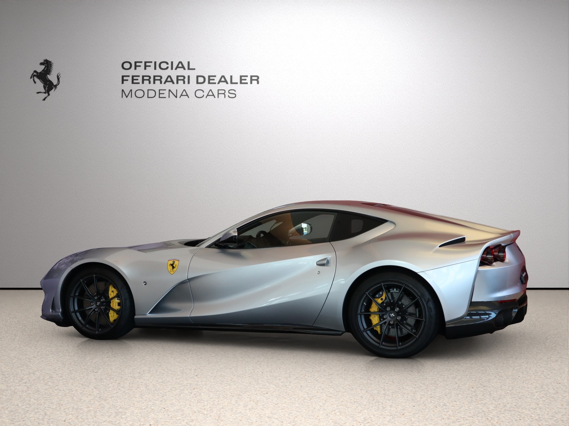 FERRARI 812 Superfast Tailormade-image-8
