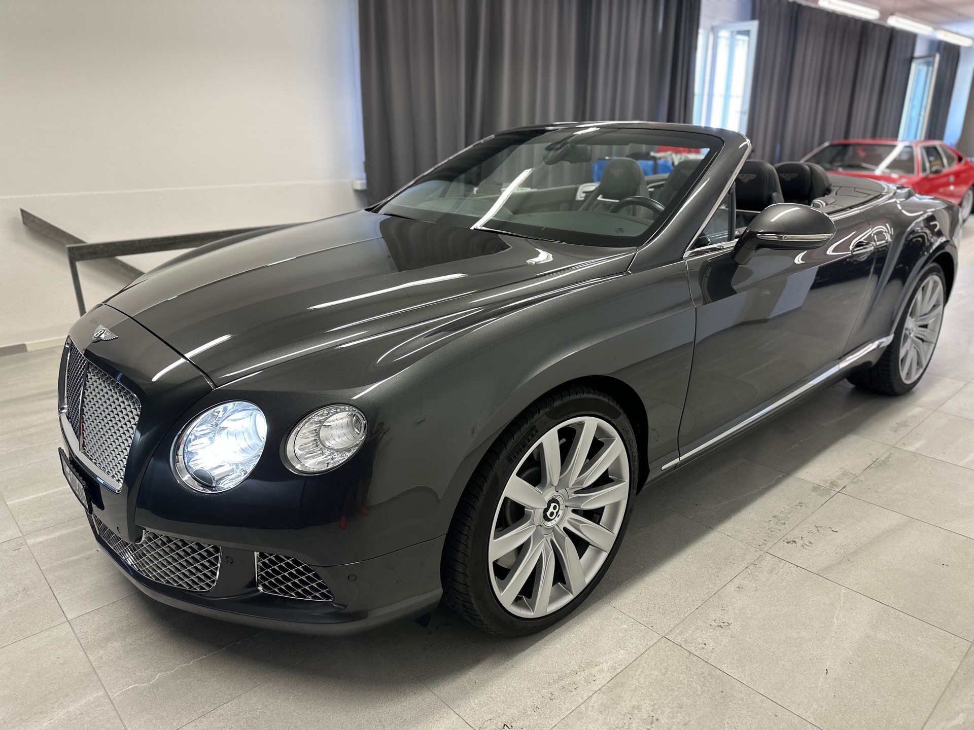 BENTLEY Continental GTC 6.0 W12-image-1