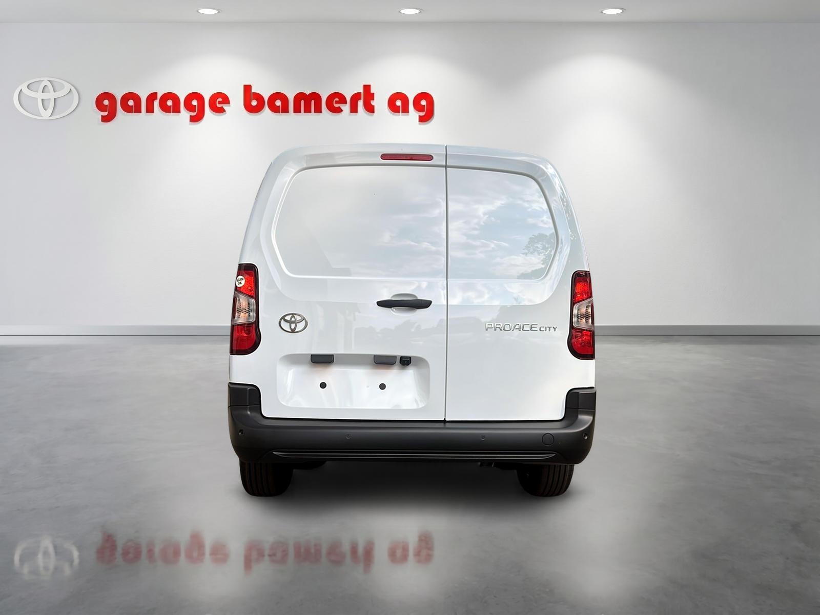 TOYOTA PROACE CITY Van L2 1.5 D Active-image-4