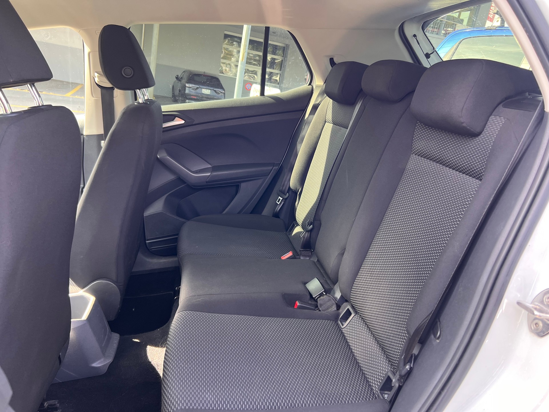 VW T-Cross 1.0 TSI-image-8