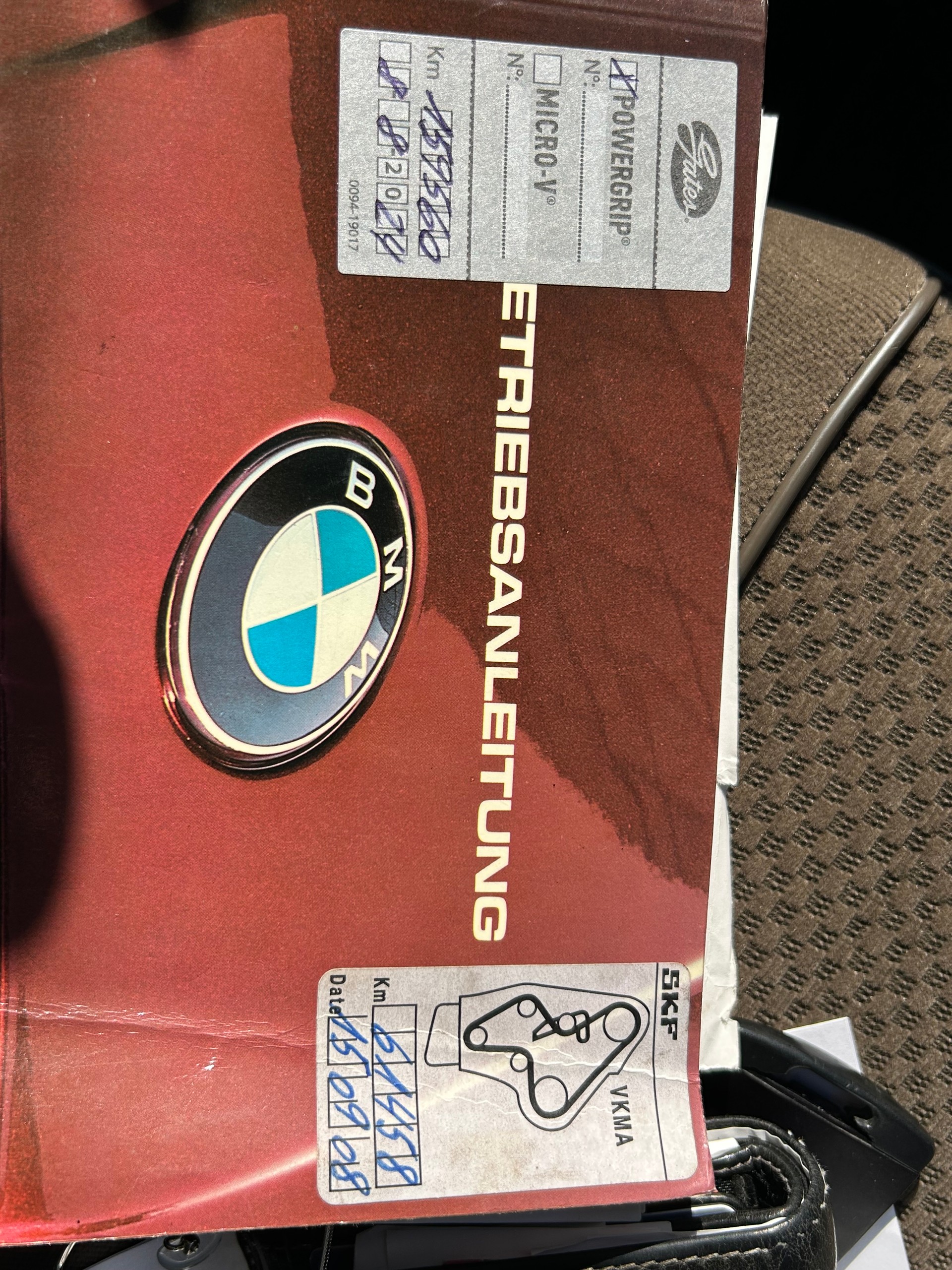 BMW 323-image-3