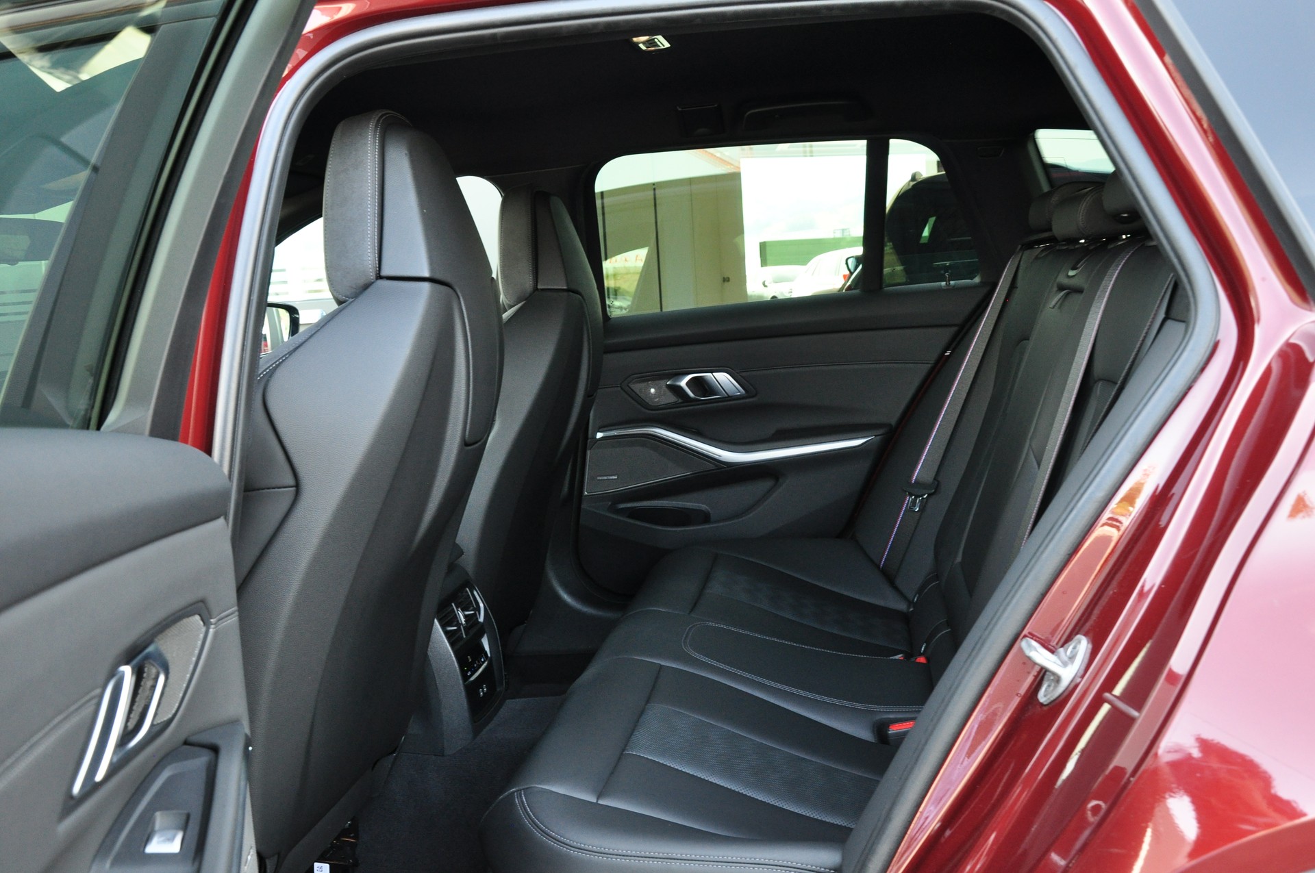 BMW M3 Touring xDrive Competition M-image-22