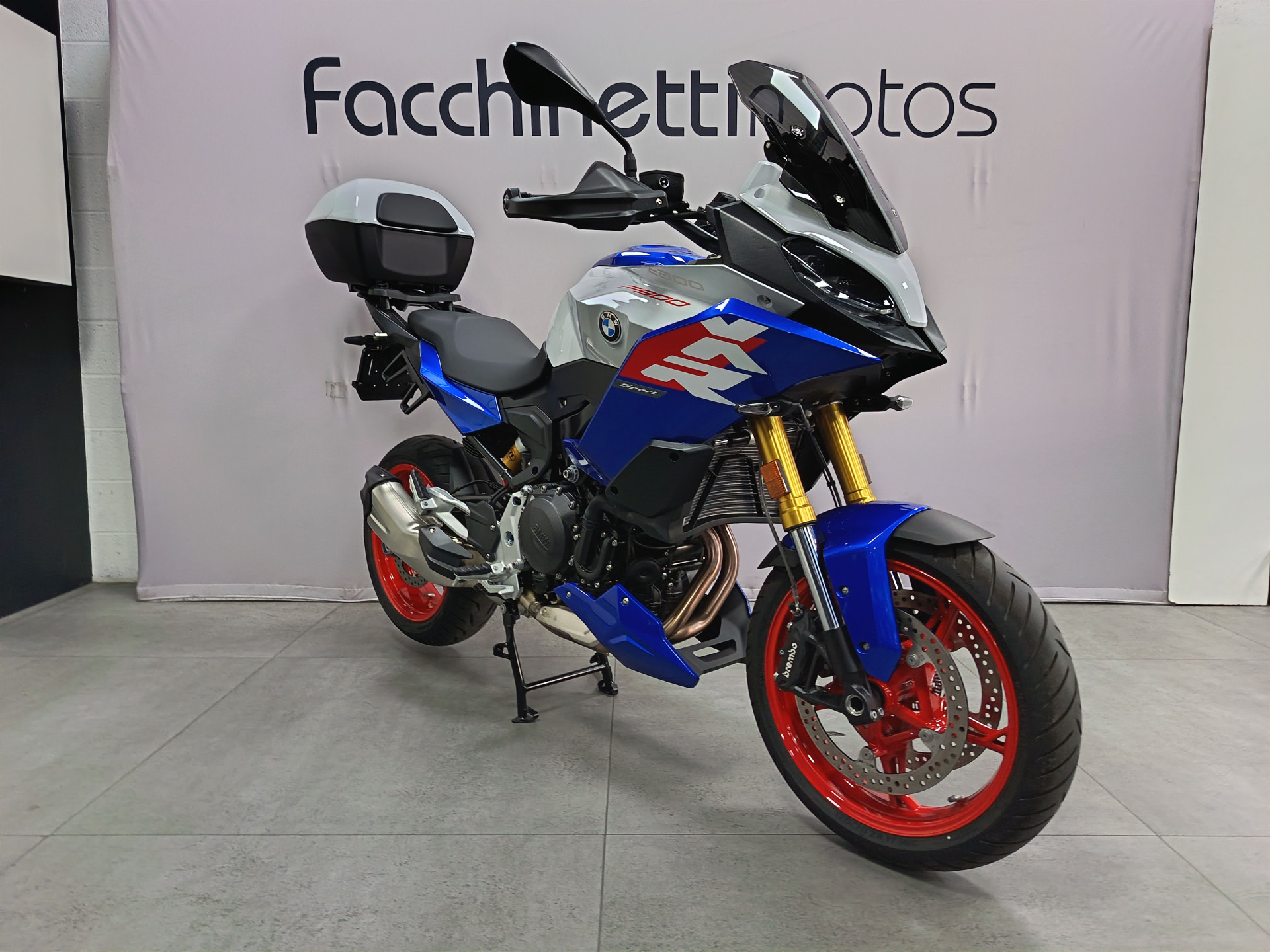 BMW F 900 XR A2 Sport *** Garantie 05.2031 ***-image-1