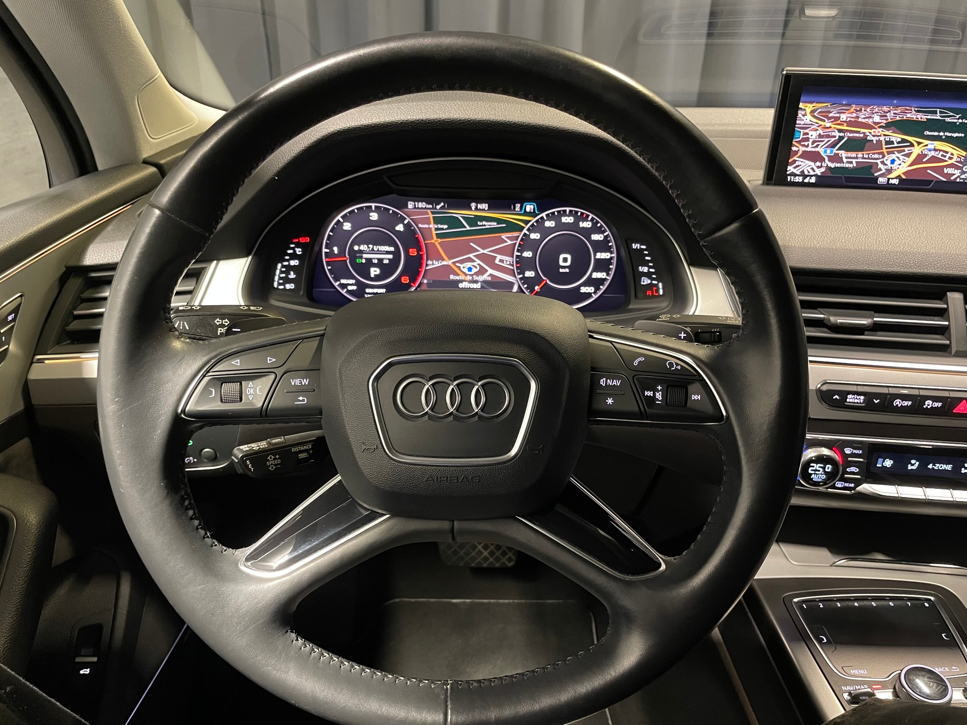 AUDI Q7 3.0 TDI quattro tiptronic S-line 7 Pl (39)-image-10